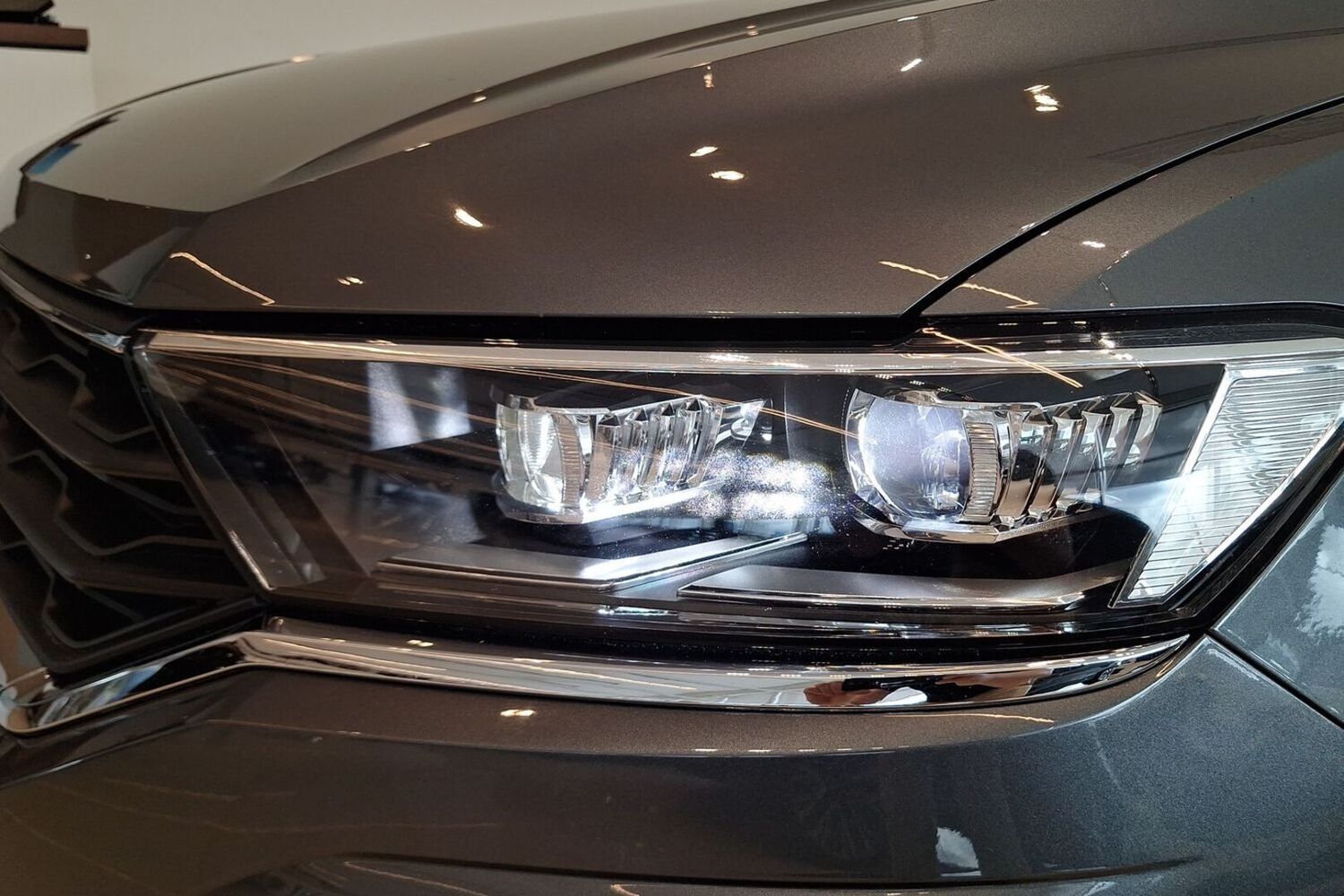 Volkswagen T-Roc vaihtoauto