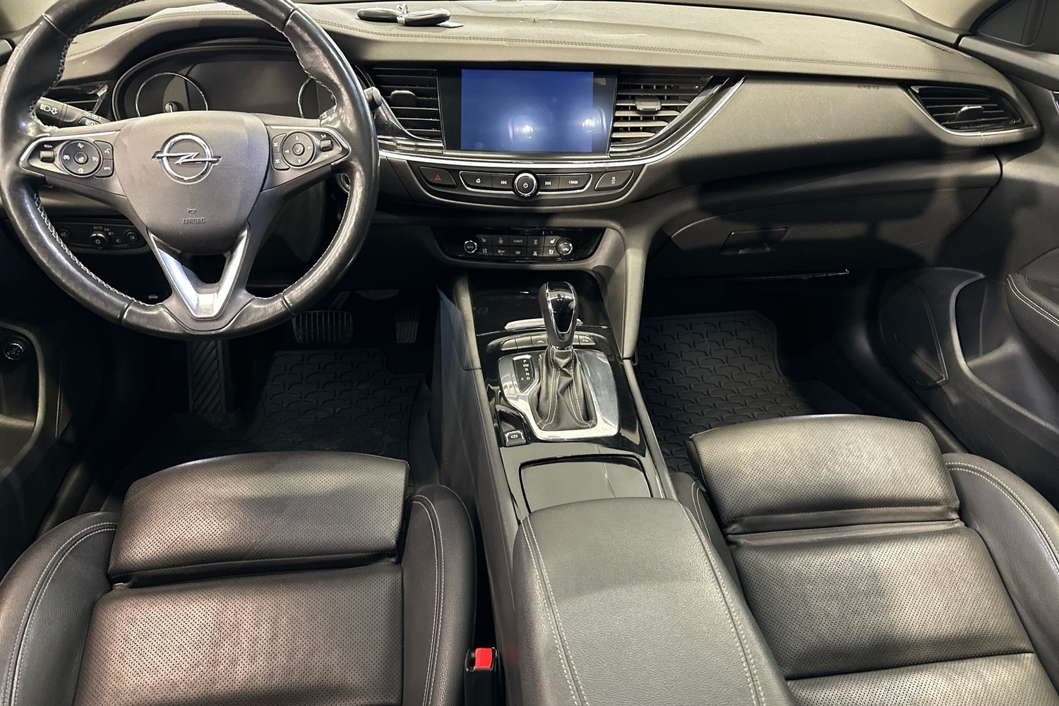 Opel Insignia vaihtoauto