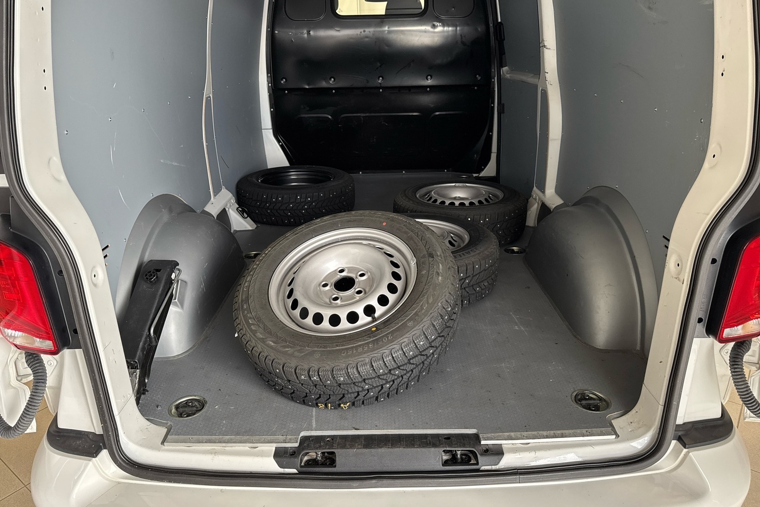 Volkswagen Transporter vaihtoauto