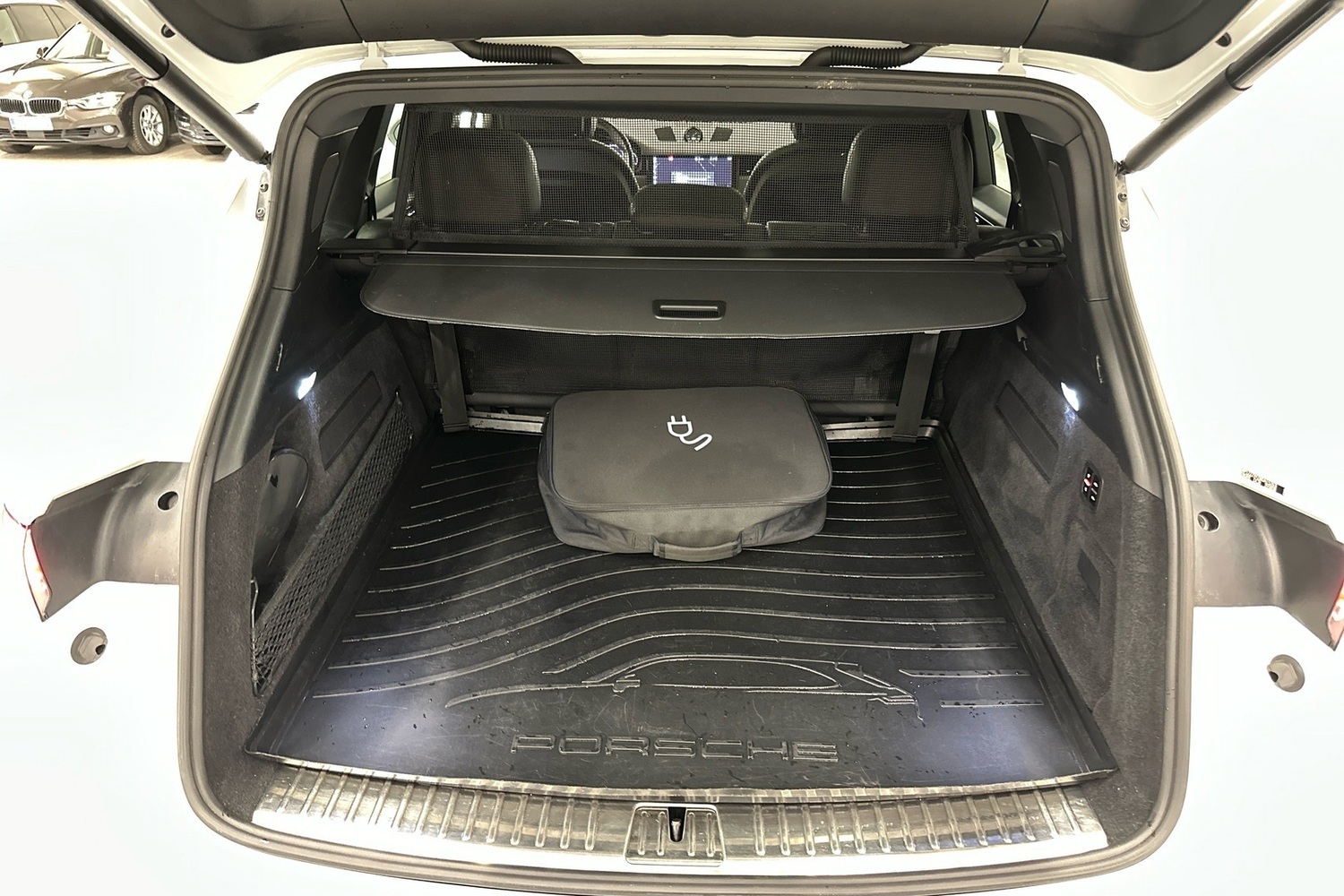 Porsche Cayenne vaihtoauto