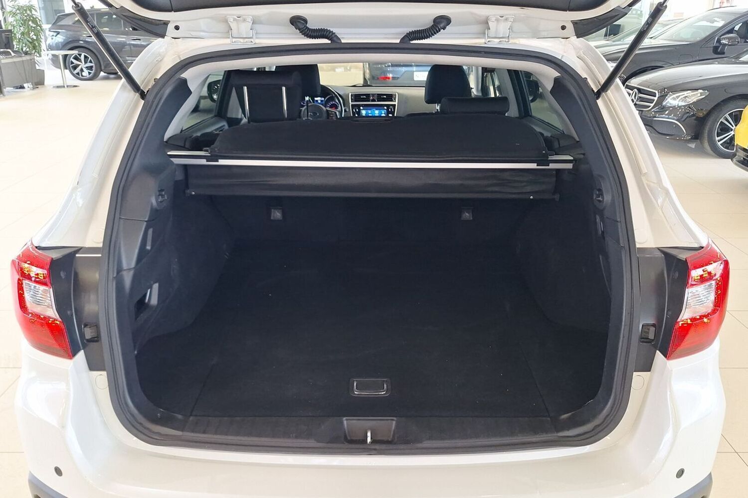 Subaru Outback vaihtoauto