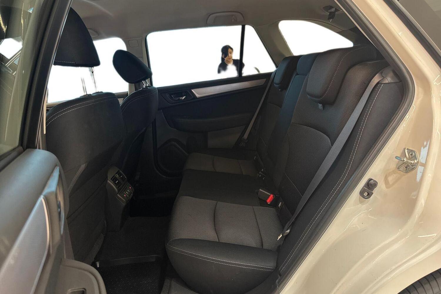 Subaru Outback vaihtoauto