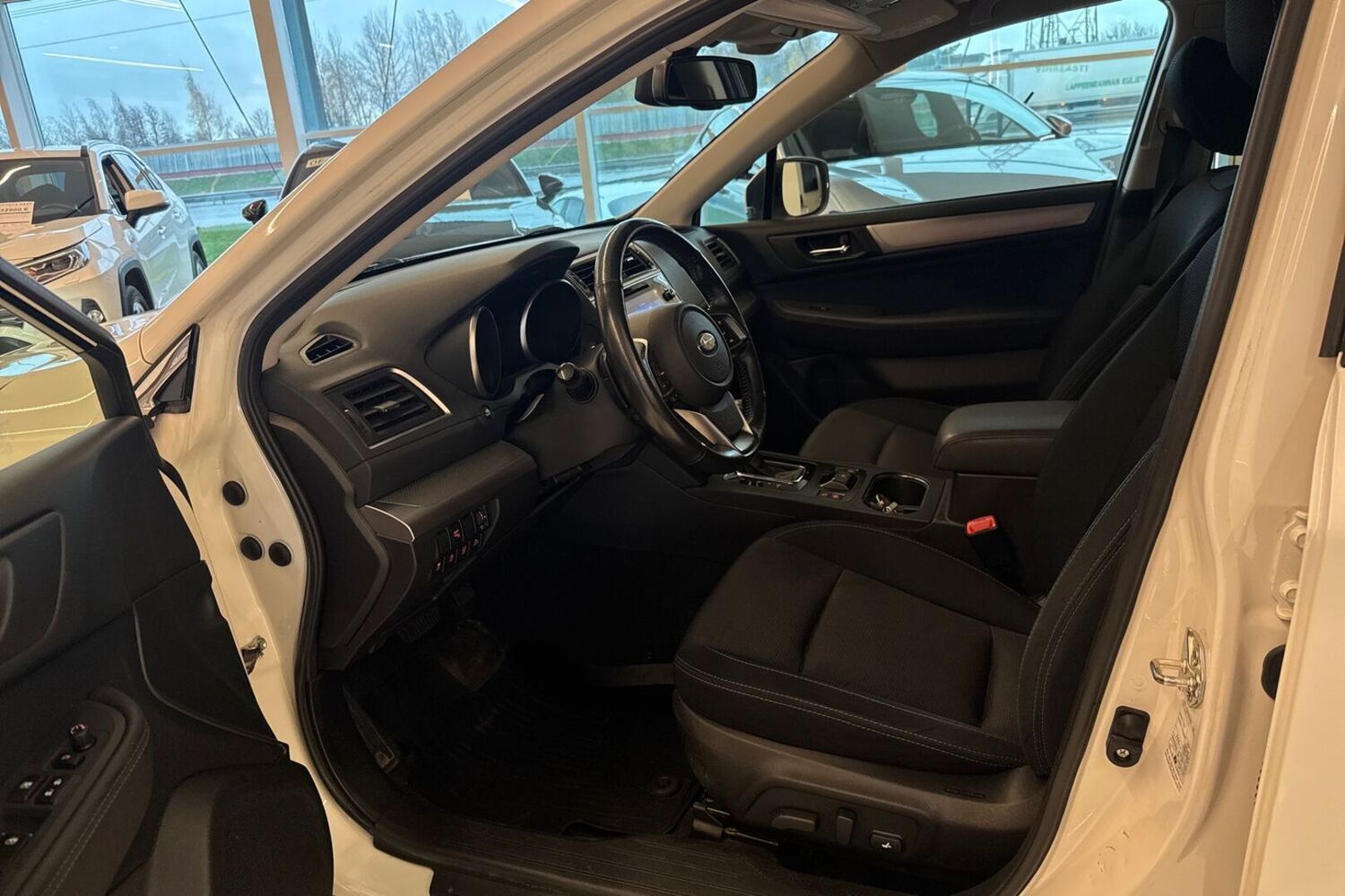 Subaru Outback vaihtoauto