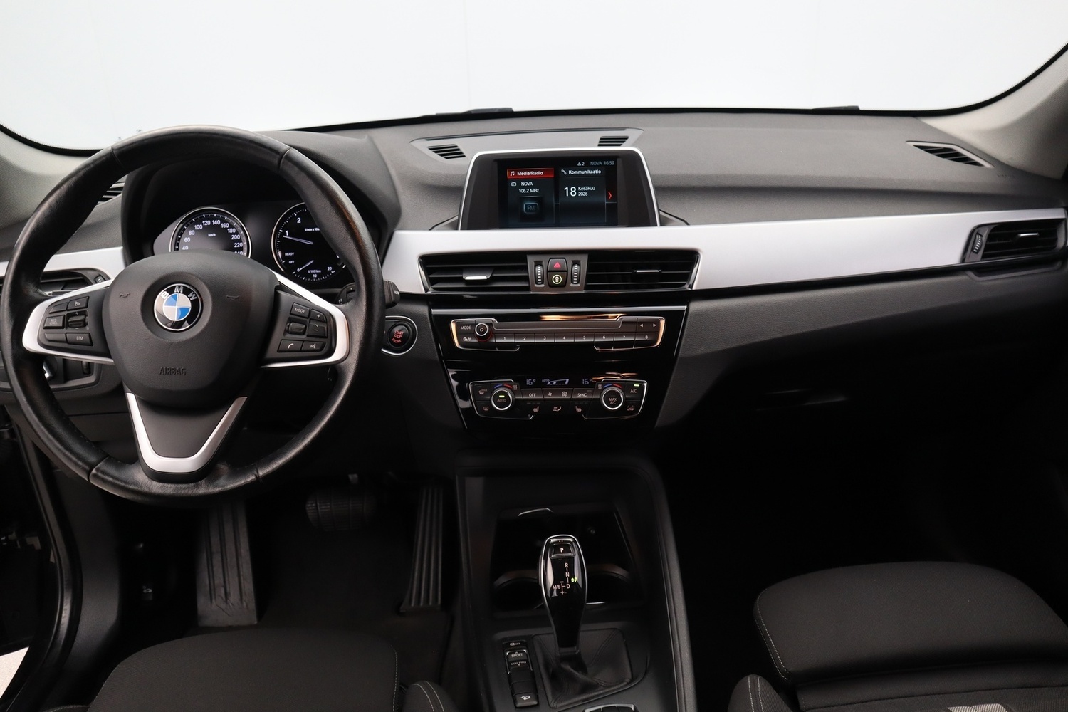 BMW X1 vaihtoauto