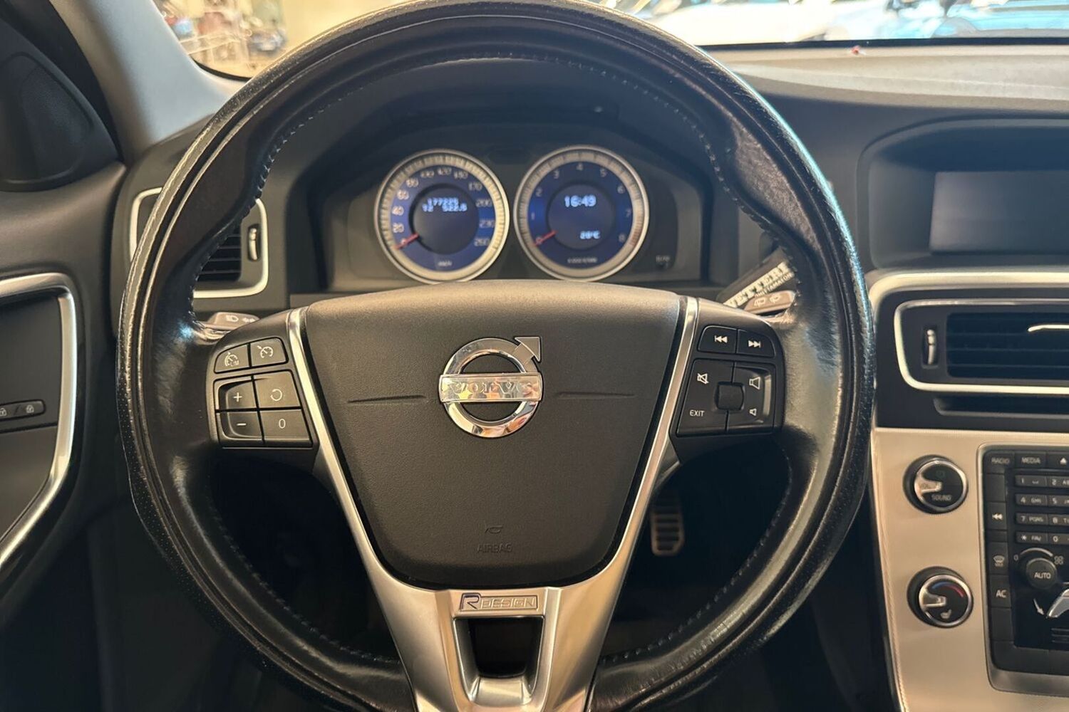 Volvo V60 vaihtoauto