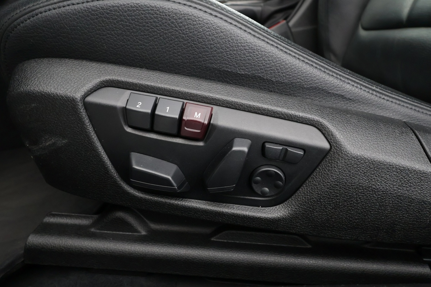 BMW 220 vaihtoauto
