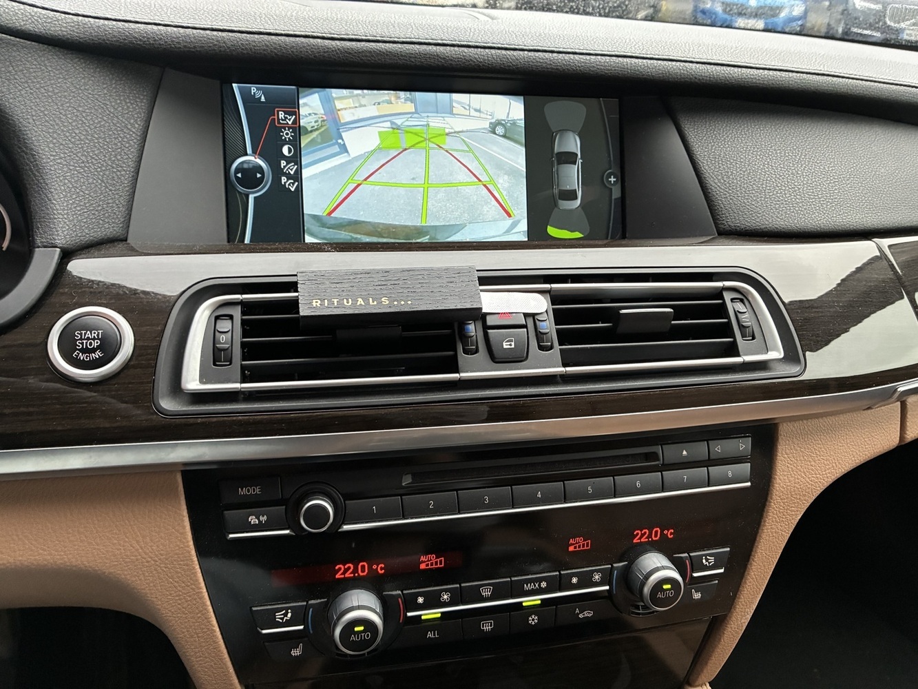 BMW 740 vaihtoauto