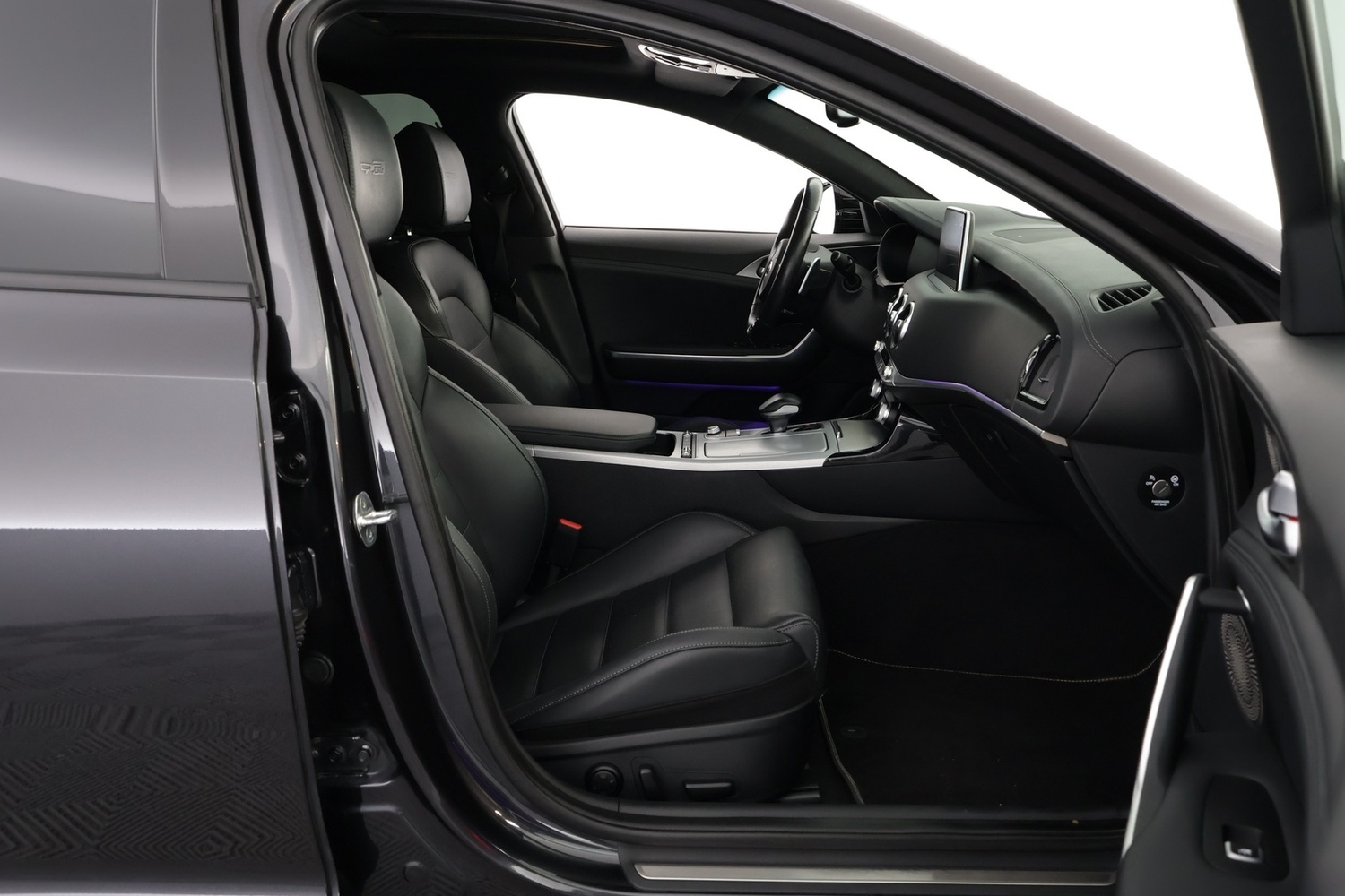 Kia Stinger vaihtoauto