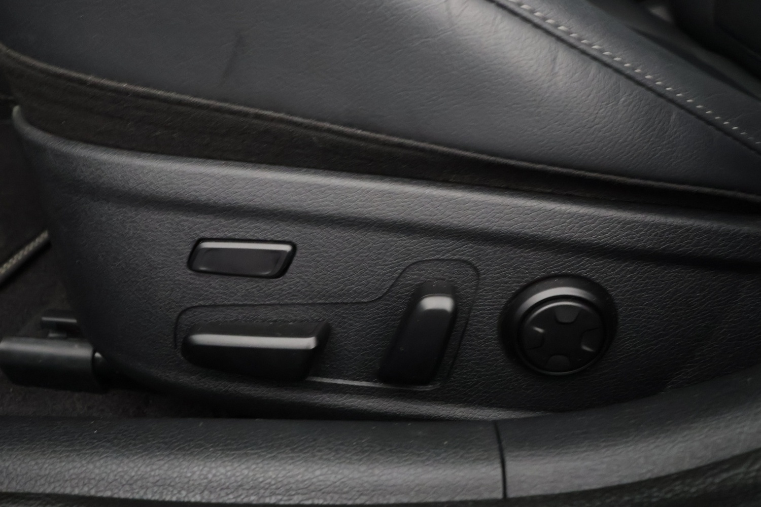 Kia Stinger vaihtoauto