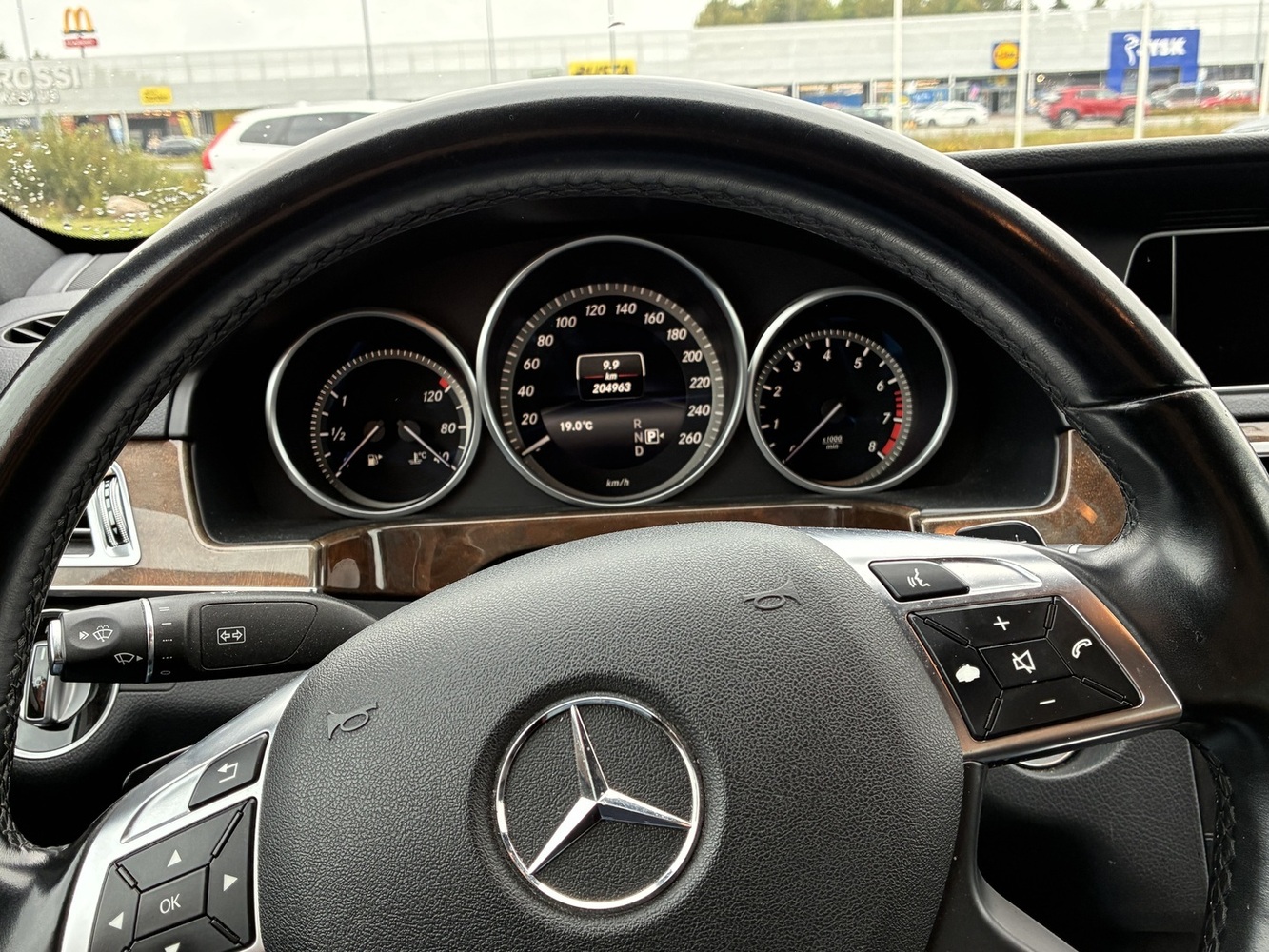 Mercedes-Benz E vaihtoauto