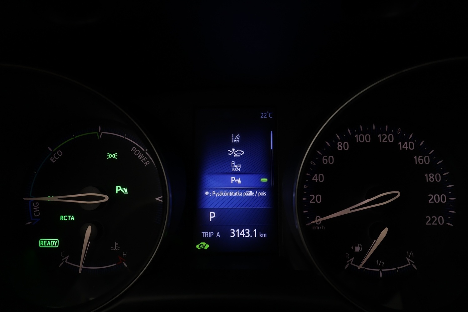 Toyota C-HR vaihtoauto