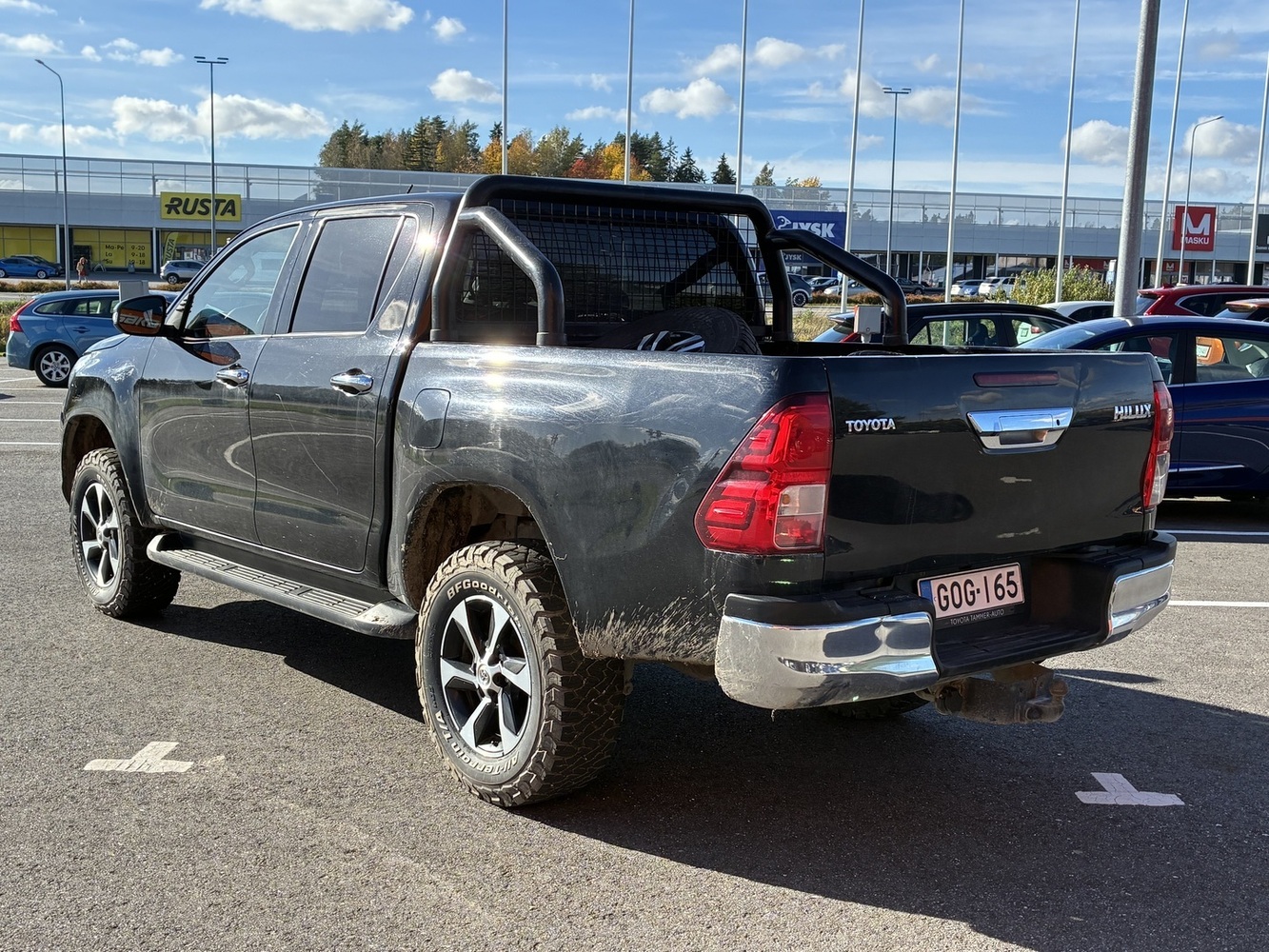 Toyota Hilux vaihtoauto