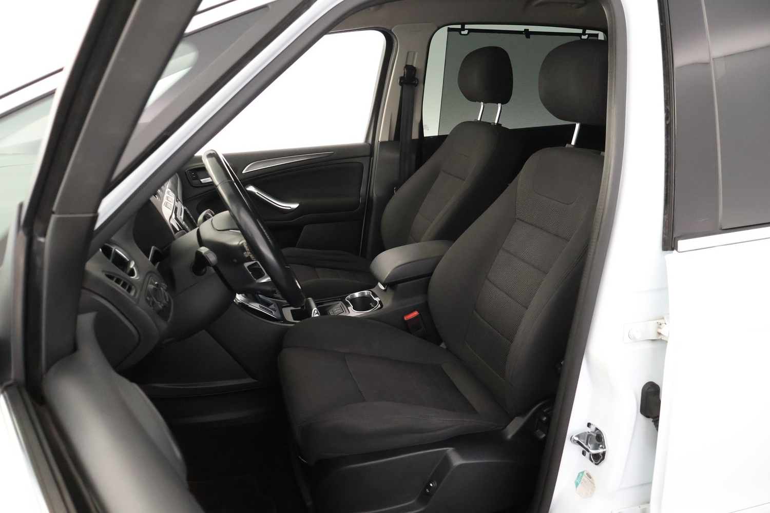 Ford S-MAX vaihtoauto