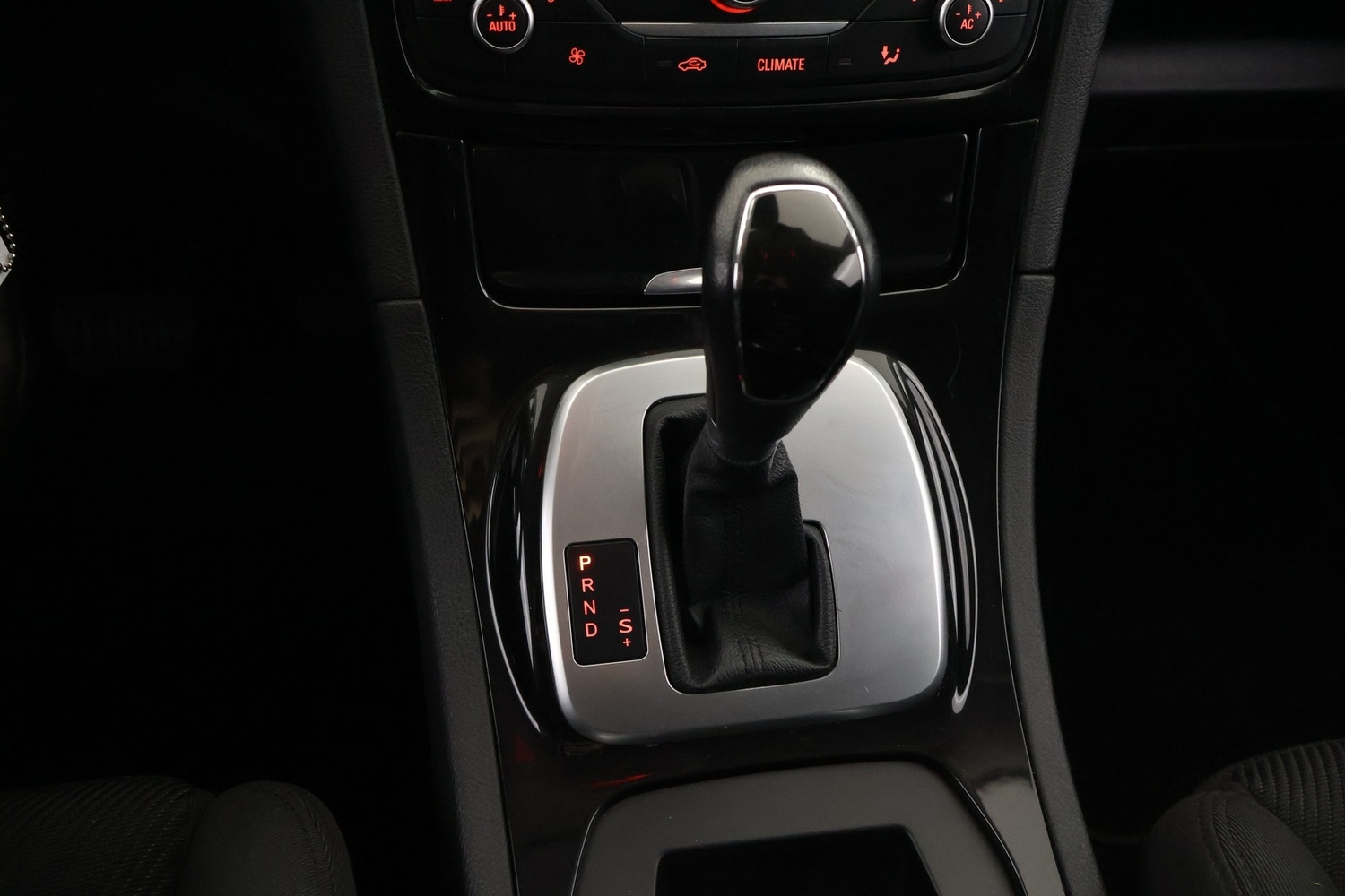 Ford S-MAX vaihtoauto