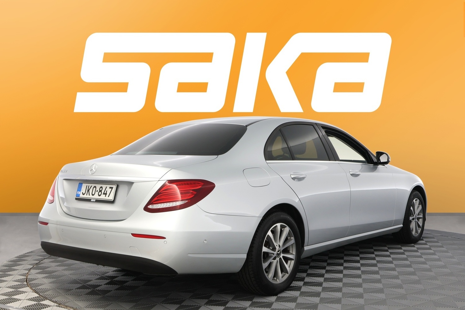 Mercedes-Benz E vaihtoauto
