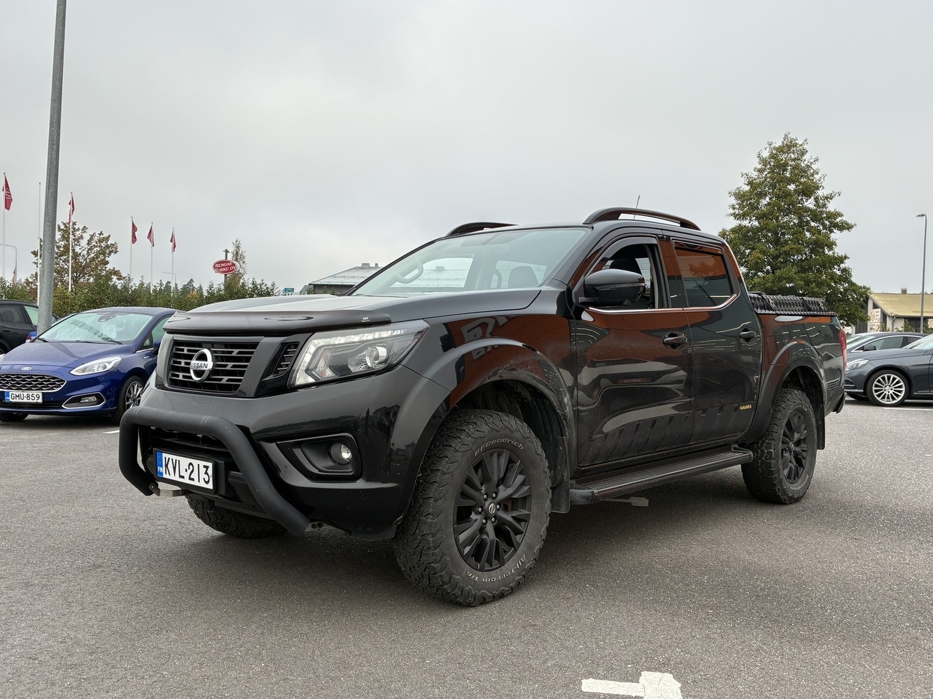 Nissan NP300 vaihtoauto