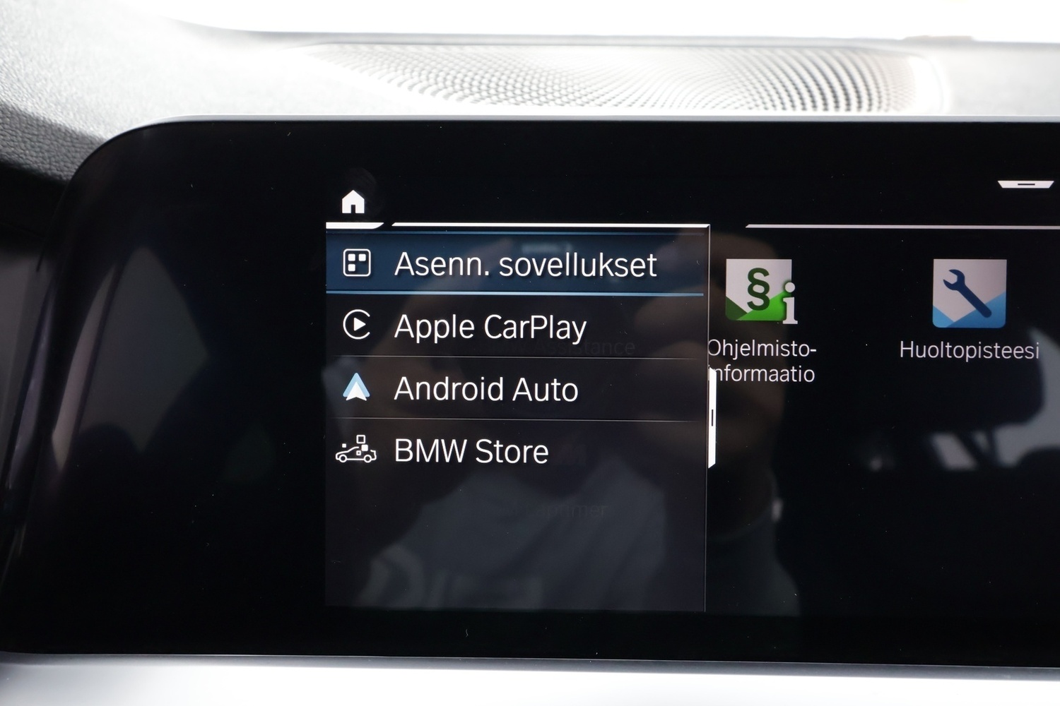 BMW 330 vaihtoauto
