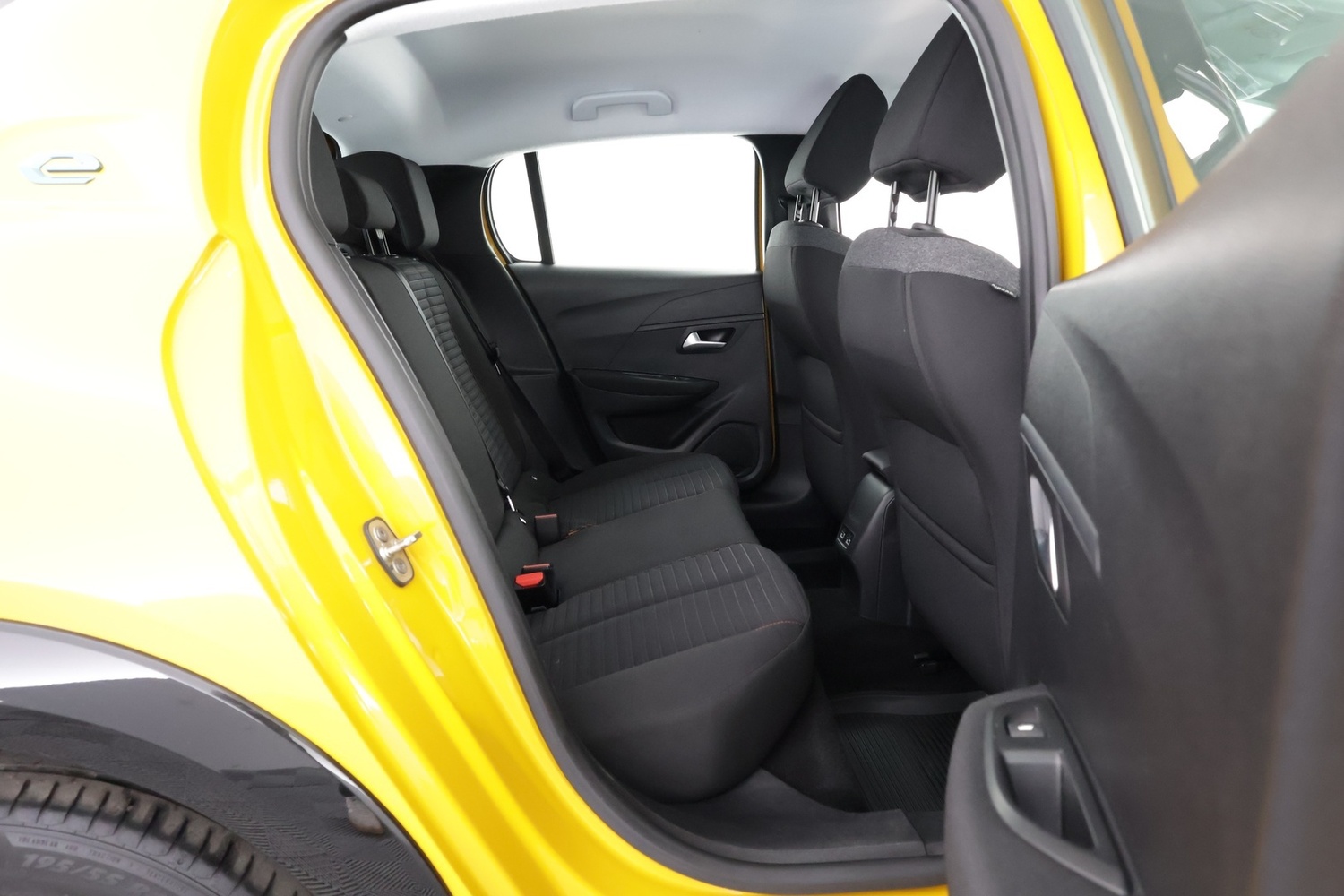 Peugeot e-208 vaihtoauto