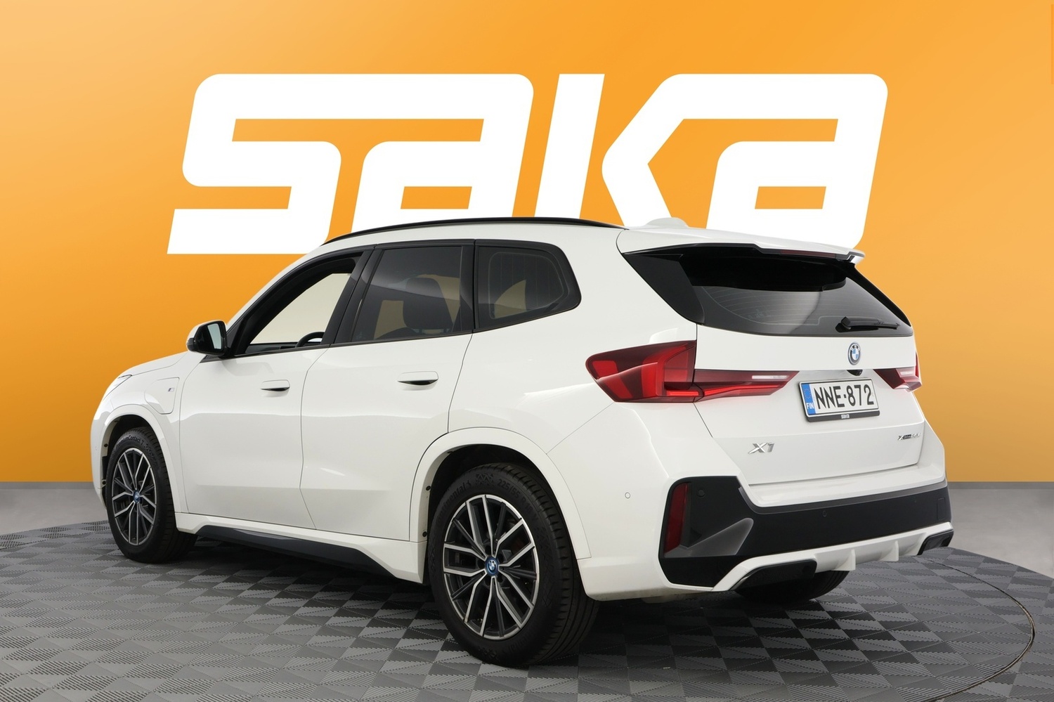 BMW X1 vaihtoauto