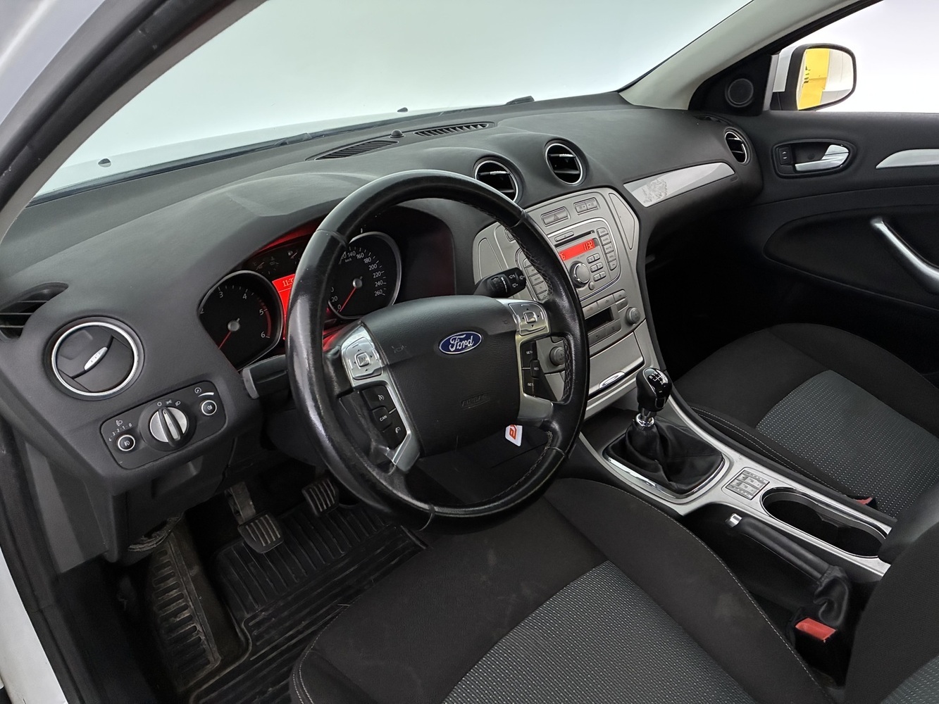 Ford Mondeo vaihtoauto