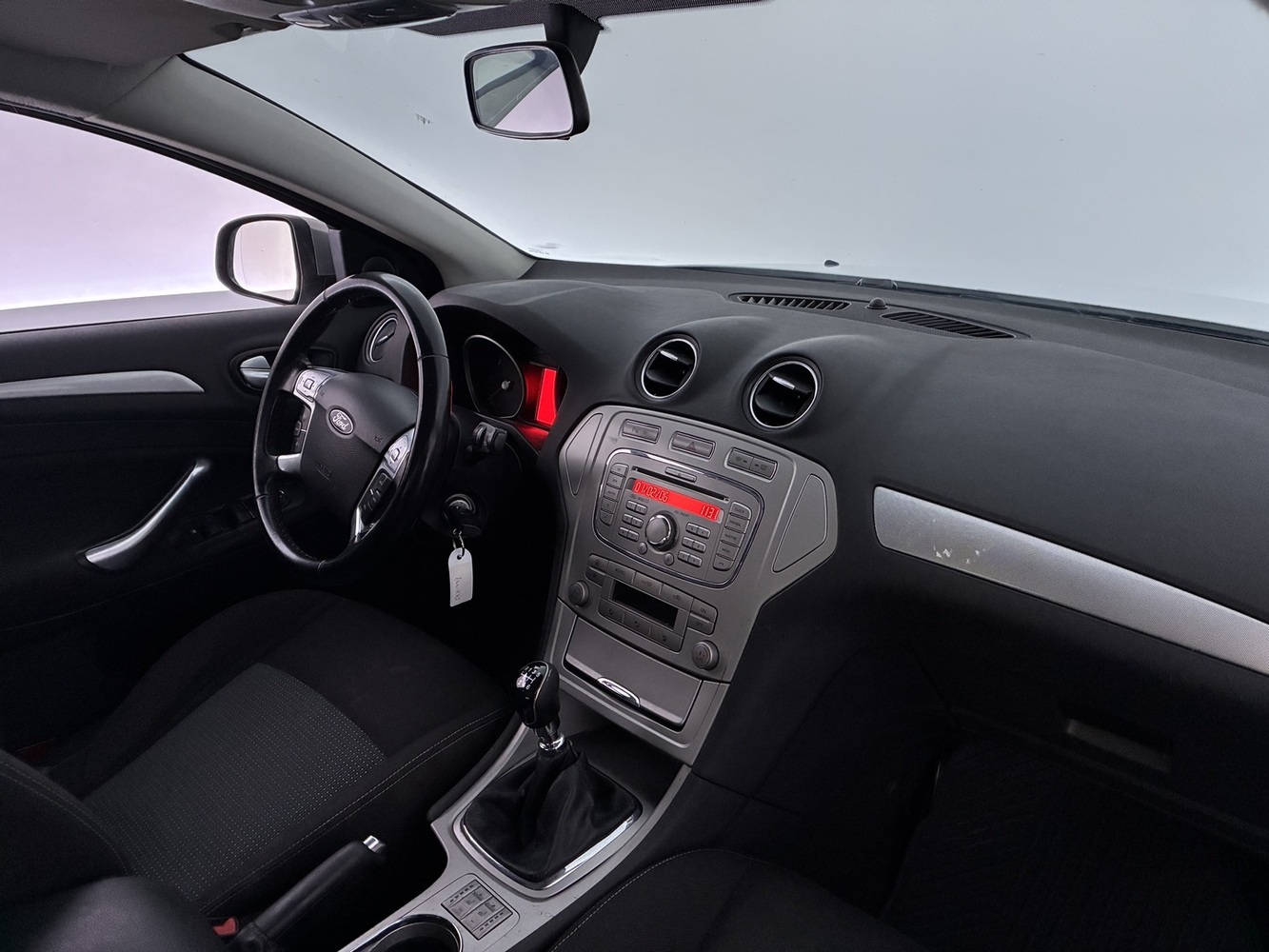 Ford Mondeo vaihtoauto