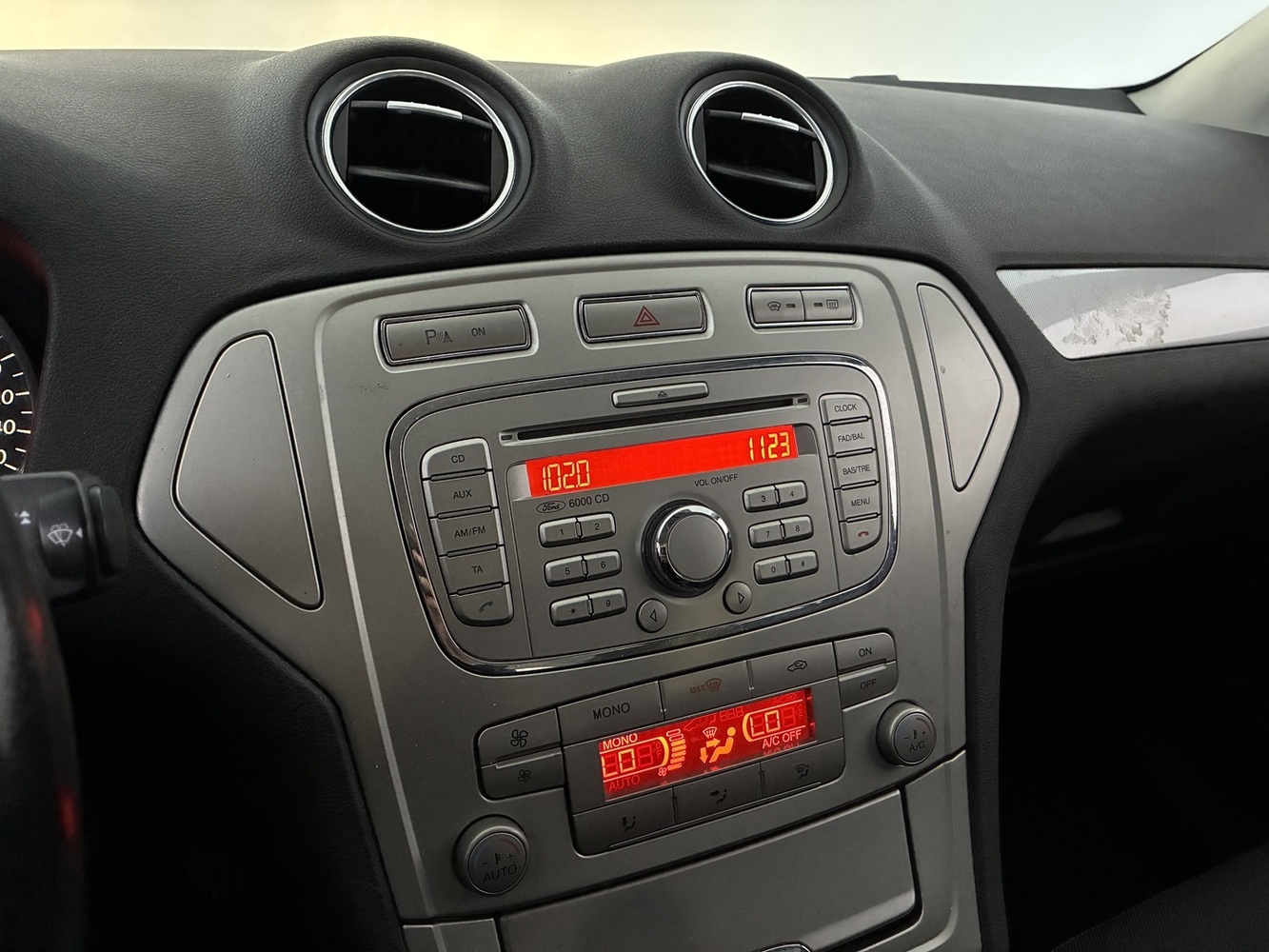 Ford Mondeo vaihtoauto