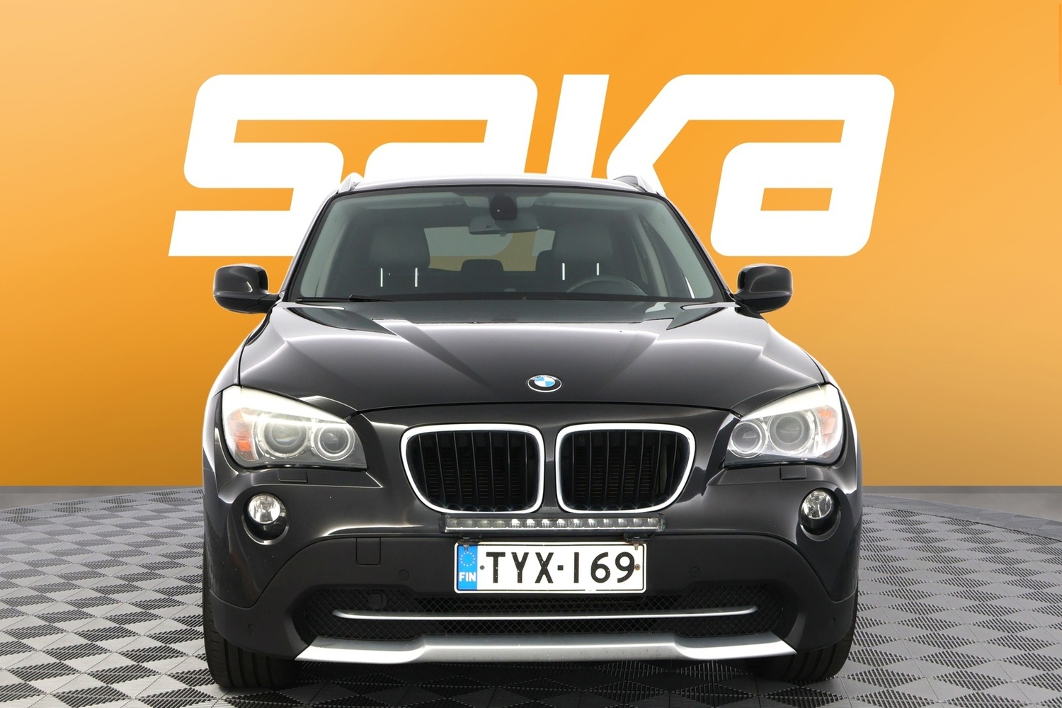 BMW X1 vaihtoauto