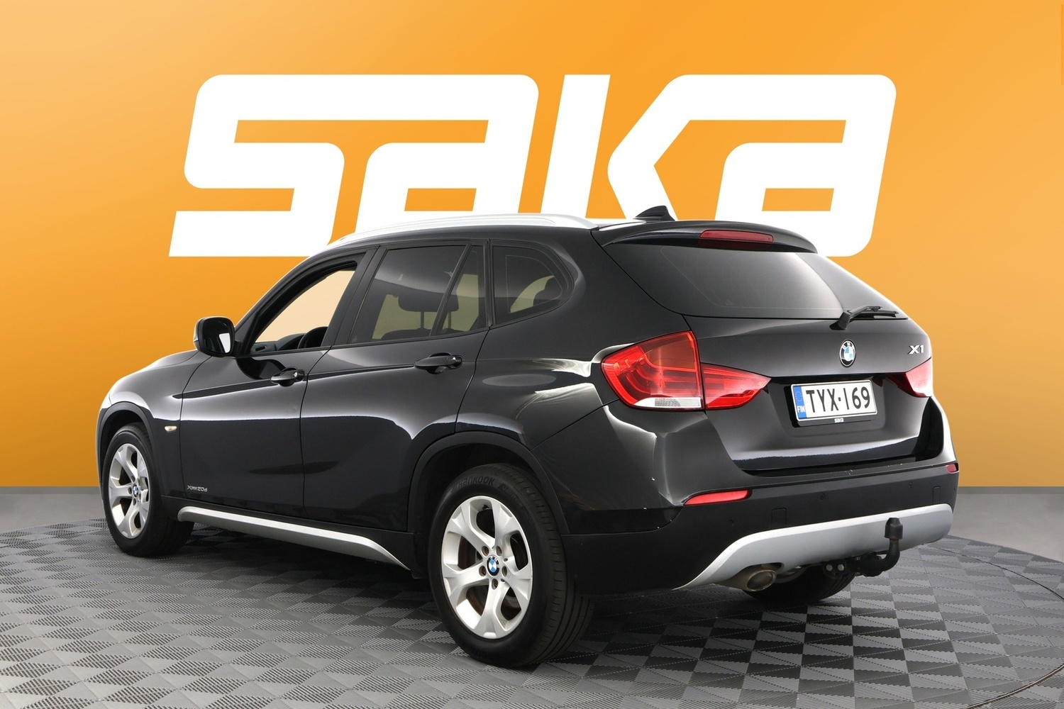 BMW X1 vaihtoauto