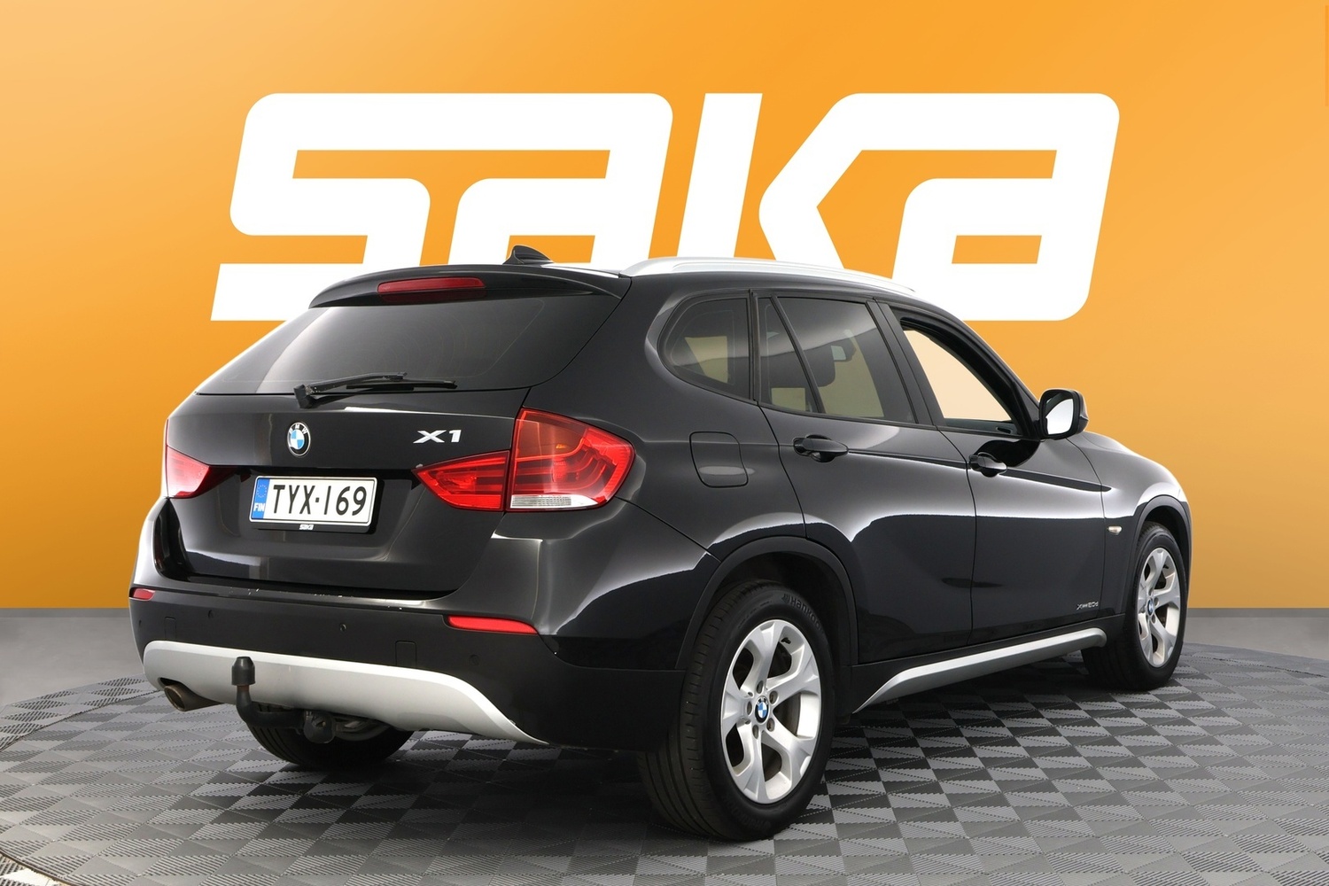 BMW X1 vaihtoauto