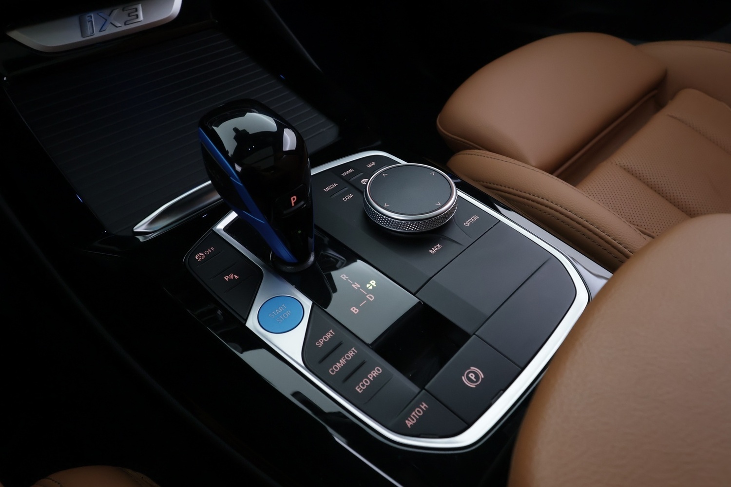 BMW iX3 vaihtoauto