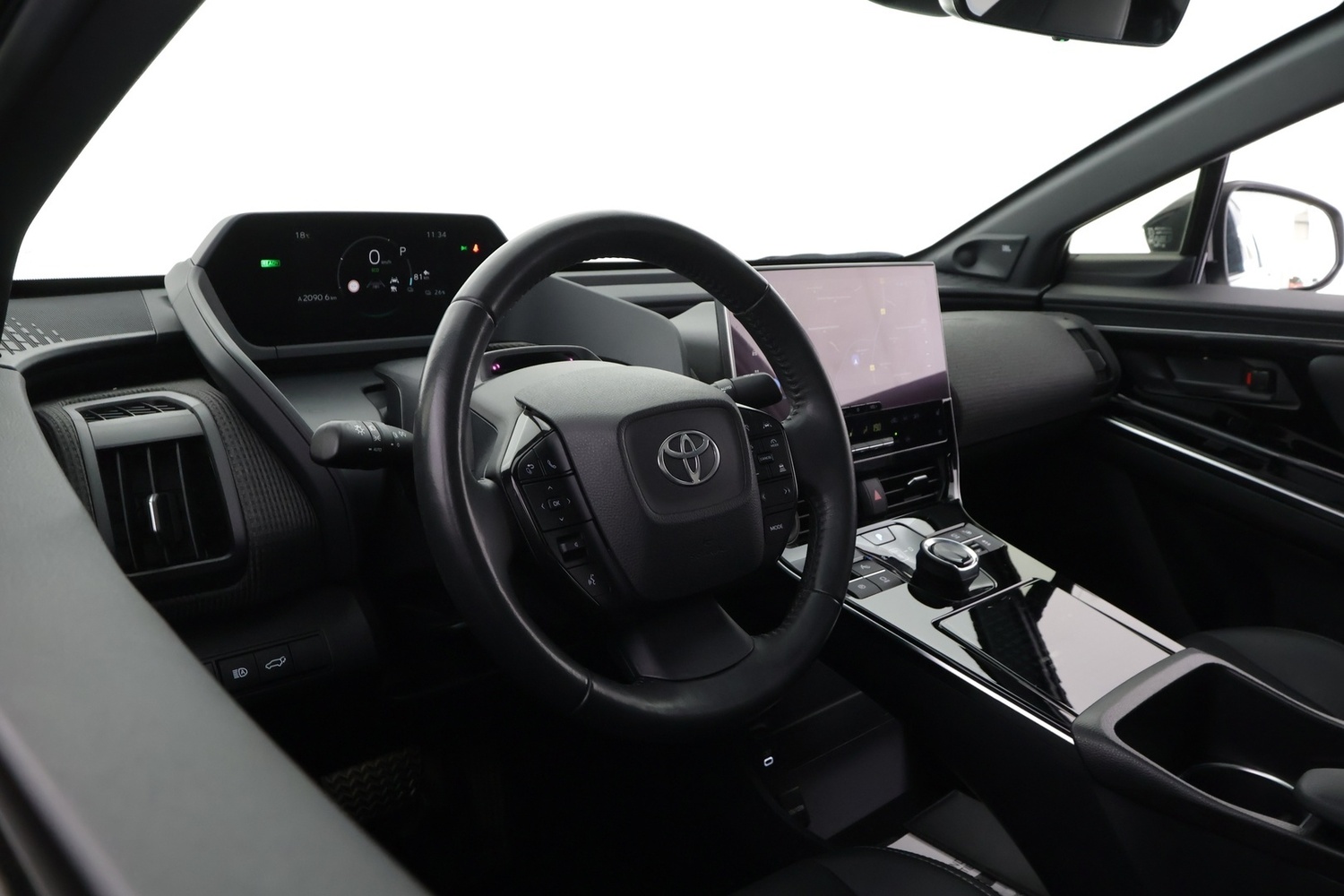 Toyota bZ4X vaihtoauto