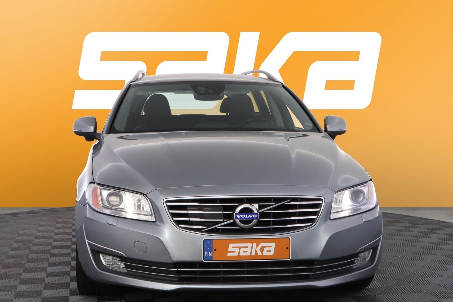 Volvo V70 vaihtoauto