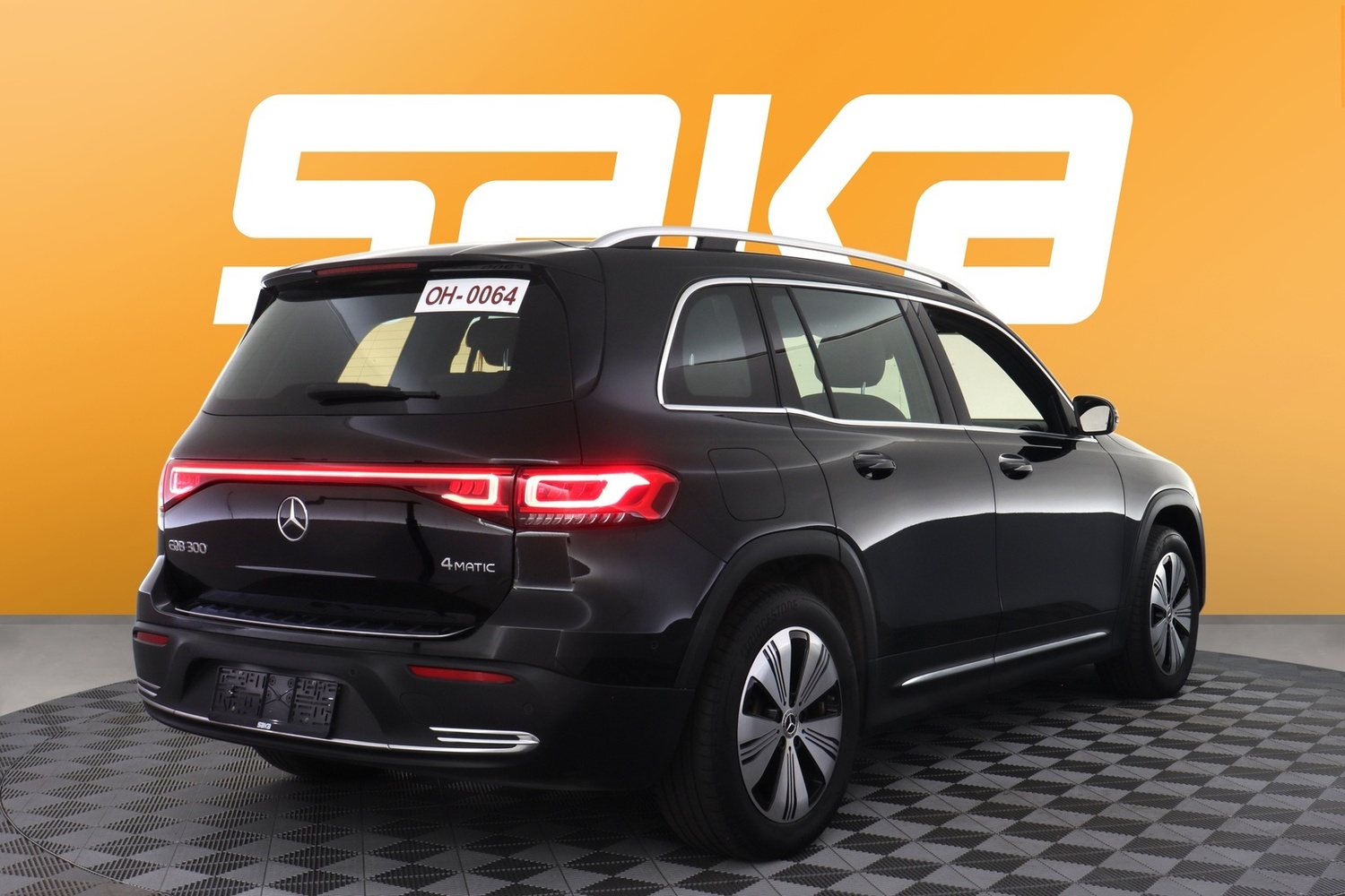 Mercedes-Benz EQB vaihtoauto