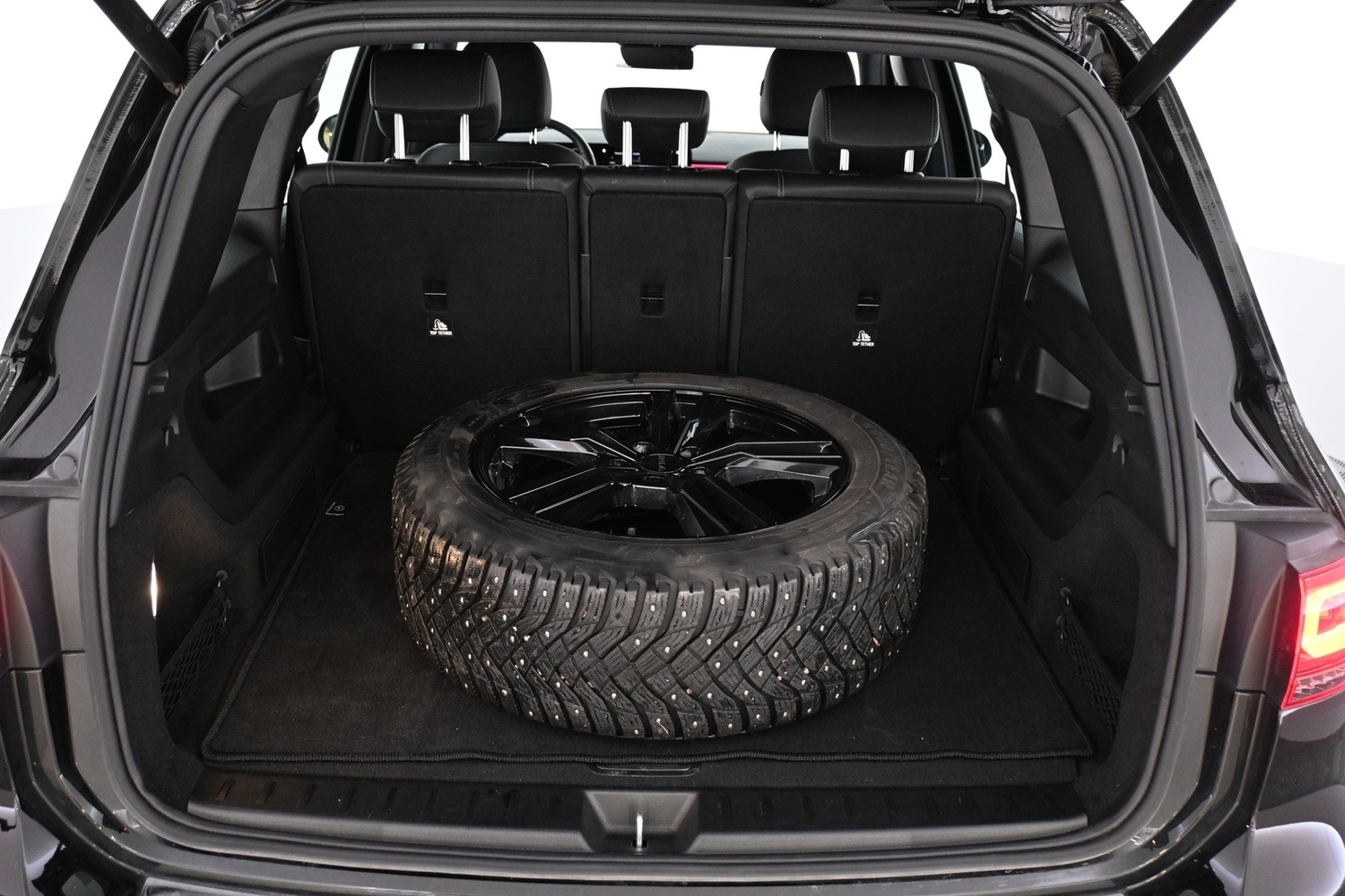 Mercedes-Benz EQB vaihtoauto