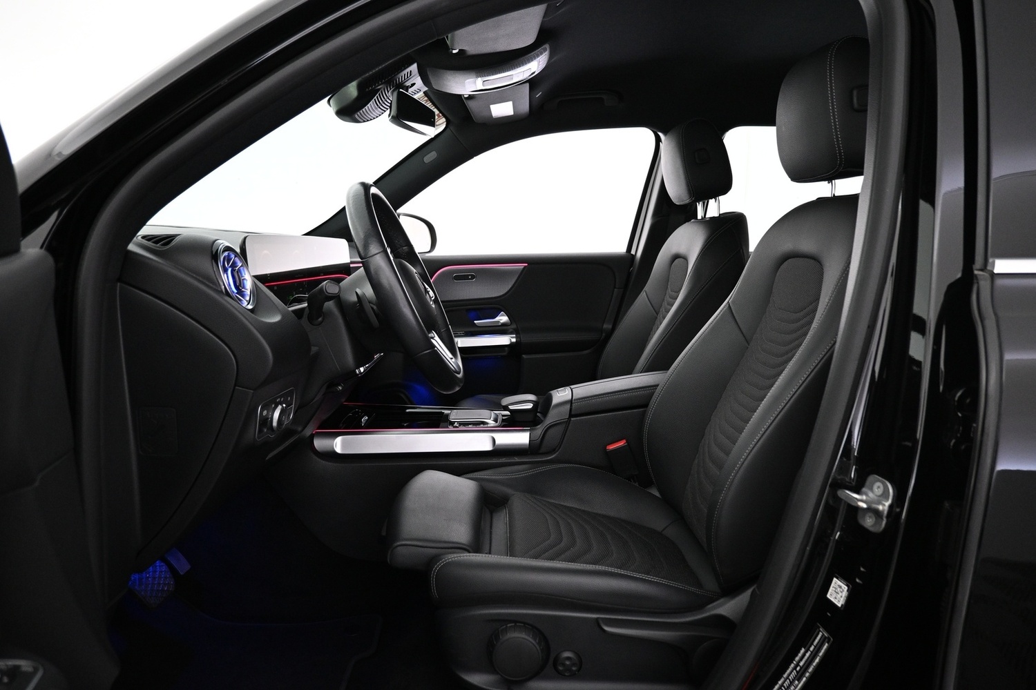 Mercedes-Benz EQB vaihtoauto