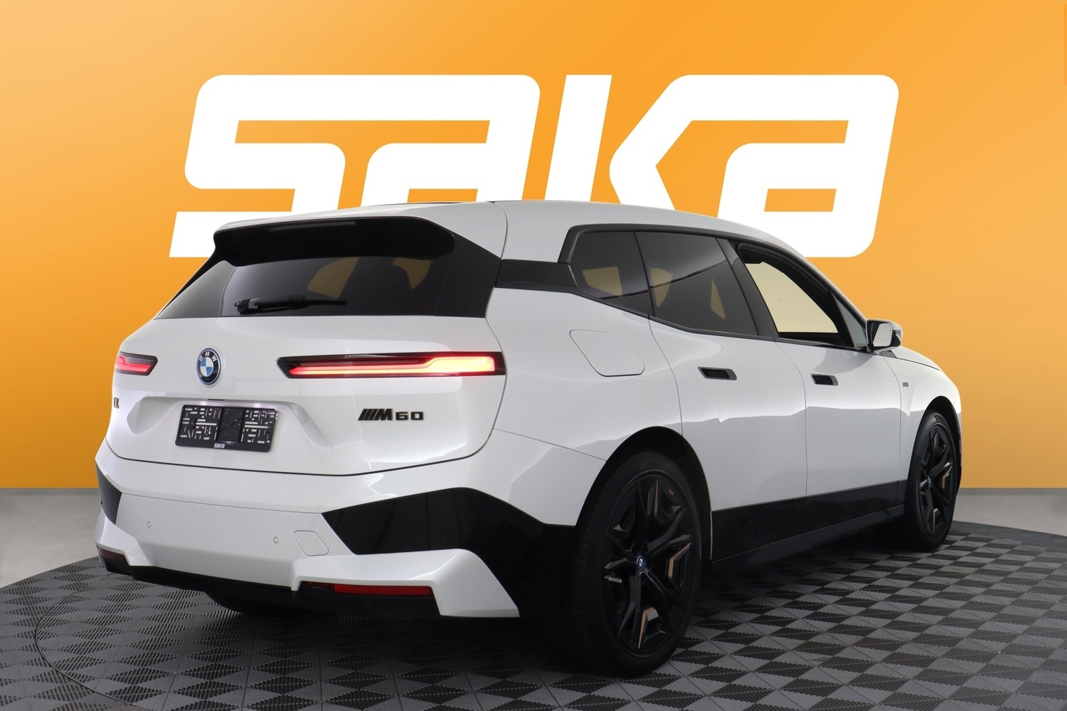 BMW iX M60 vaihtoauto