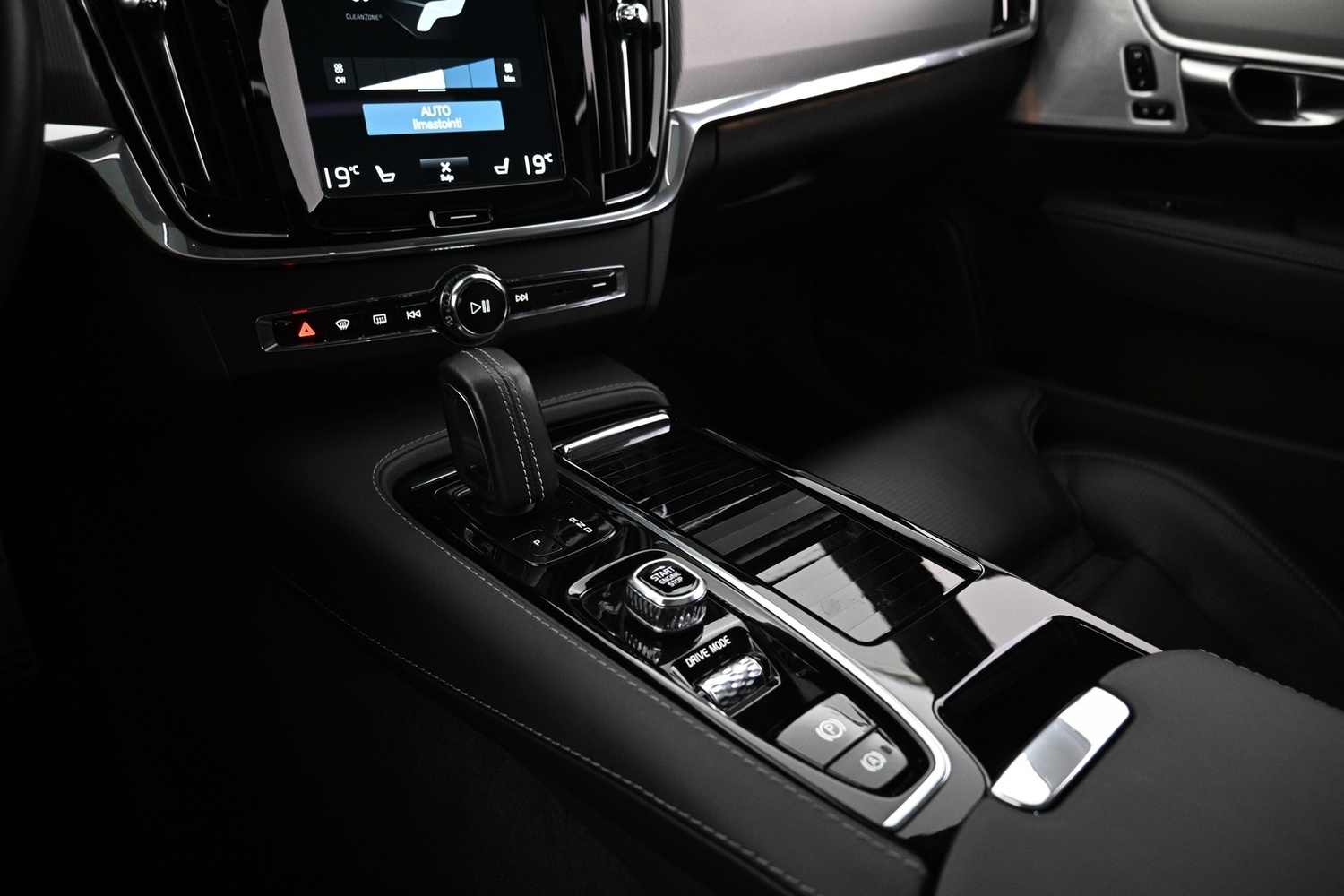 Volvo V90 vaihtoauto