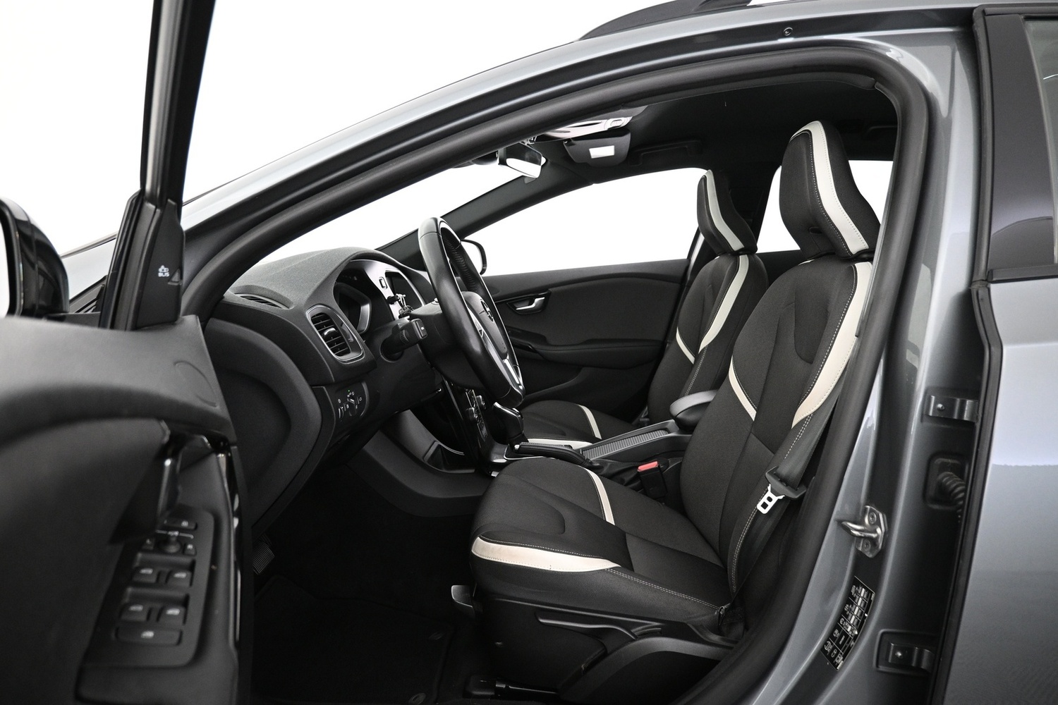 Volvo V40 Cross Country vaihtoauto