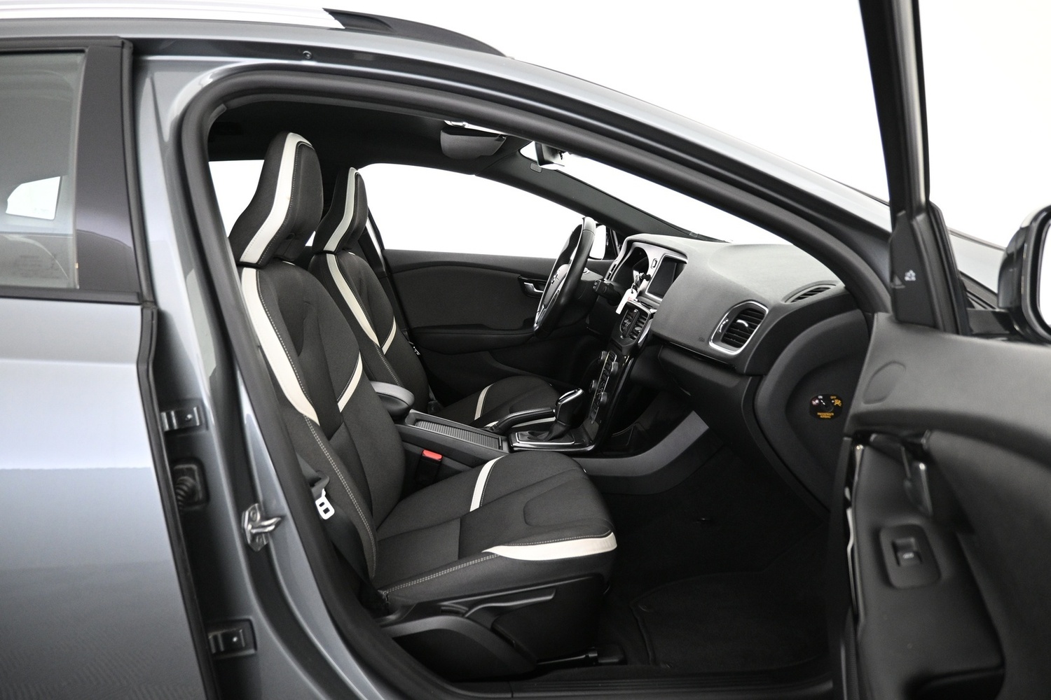 Volvo V40 Cross Country vaihtoauto