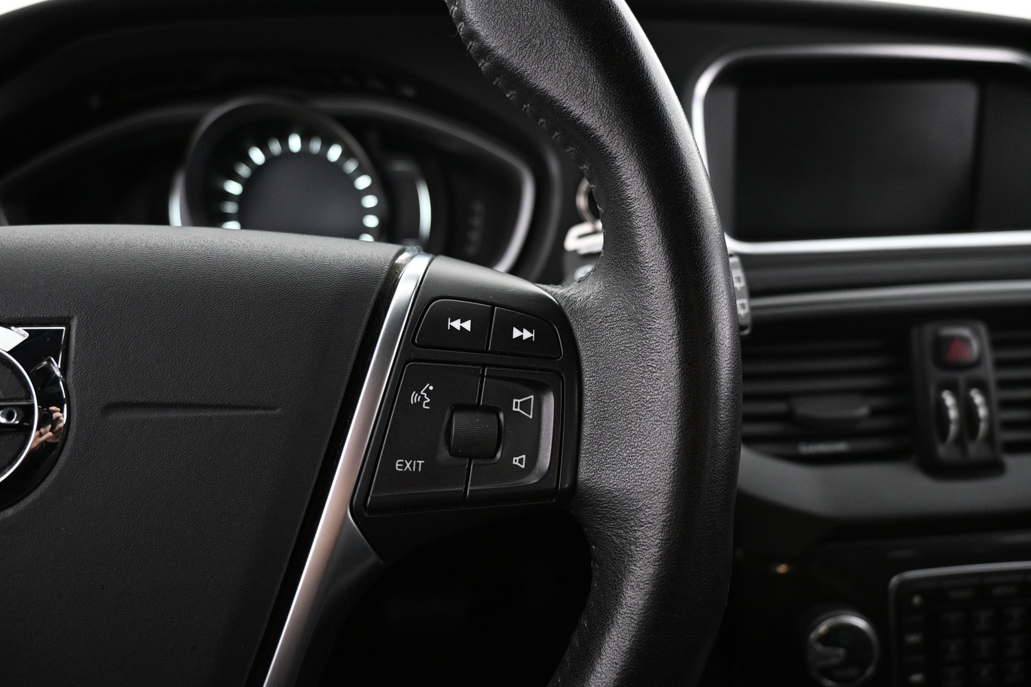 Volvo V40 Cross Country vaihtoauto