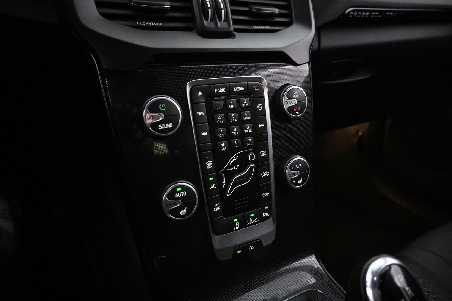 Volvo V40 Cross Country vaihtoauto