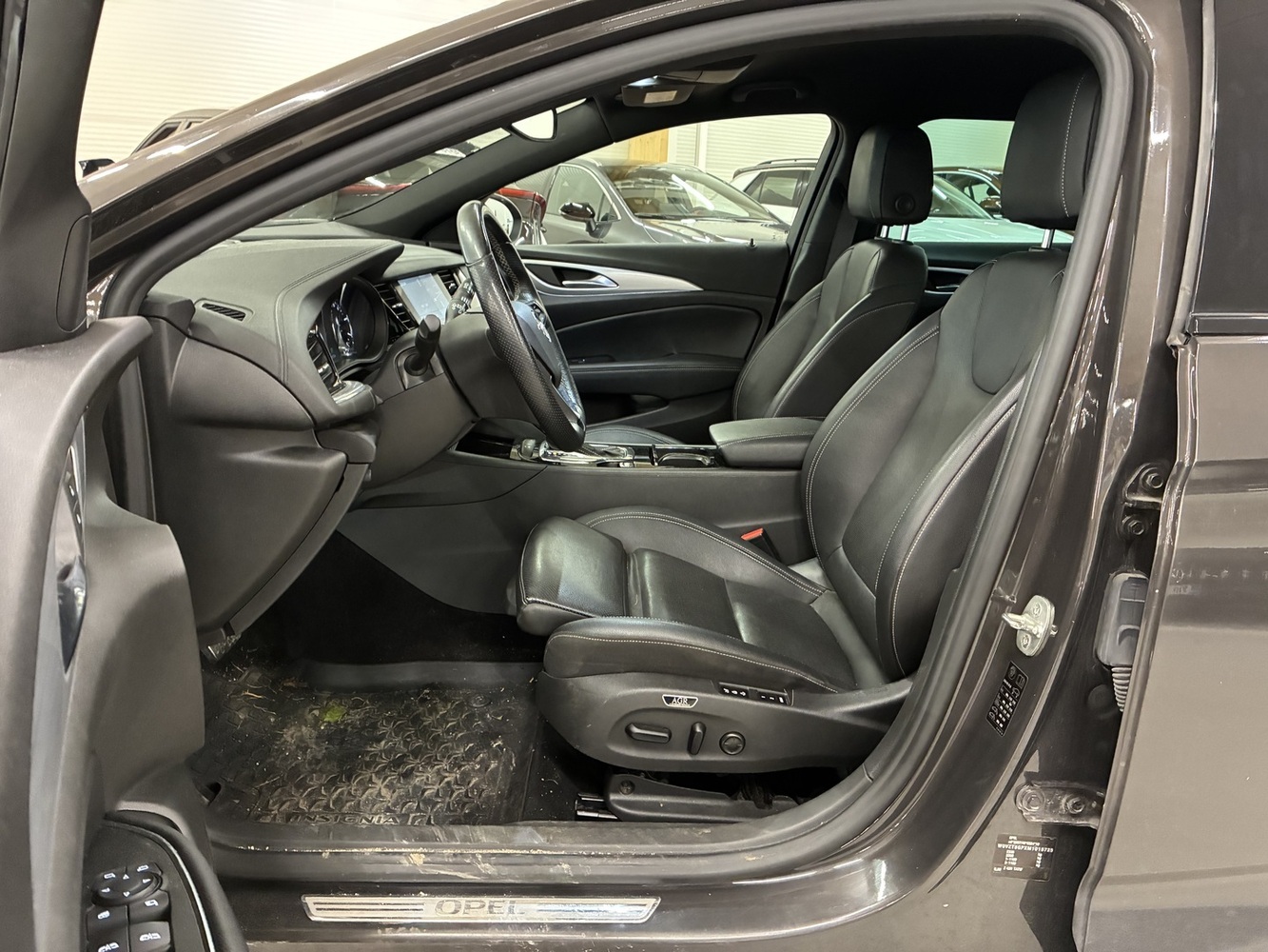 Opel Insignia vaihtoauto
