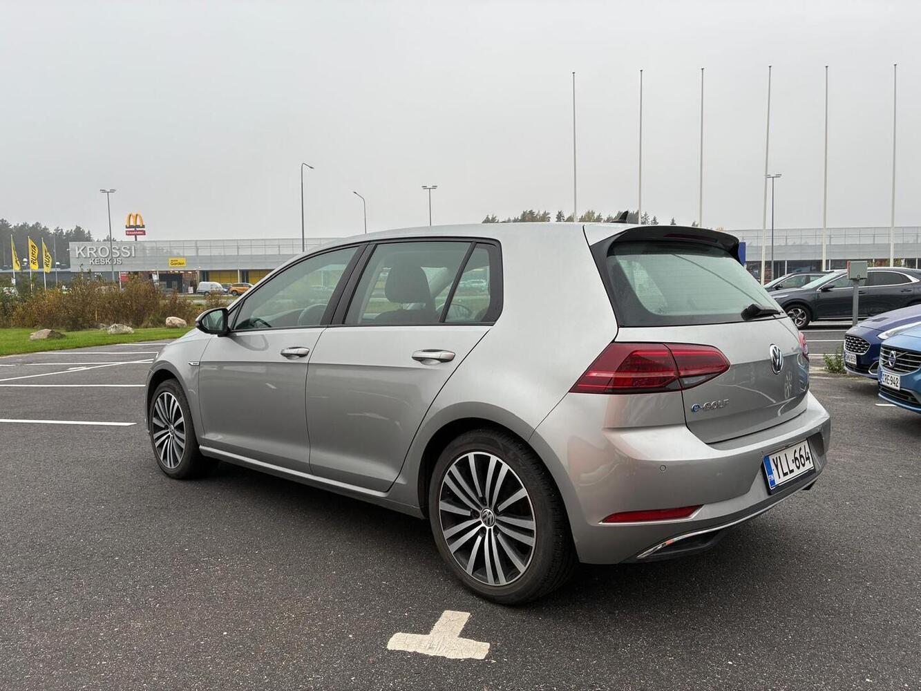 Volkswagen Golf vaihtoauto