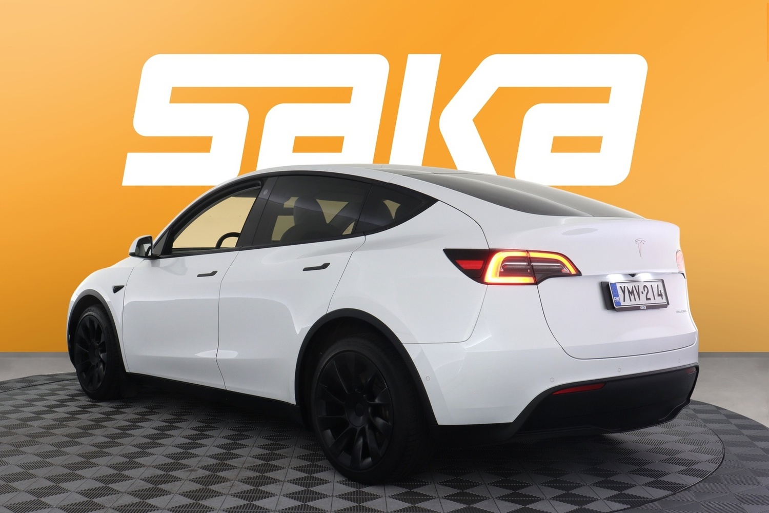 Tesla Model Y vaihtoauto