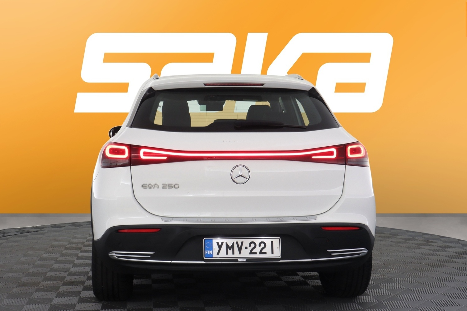 Mercedes-Benz EQA vaihtoauto