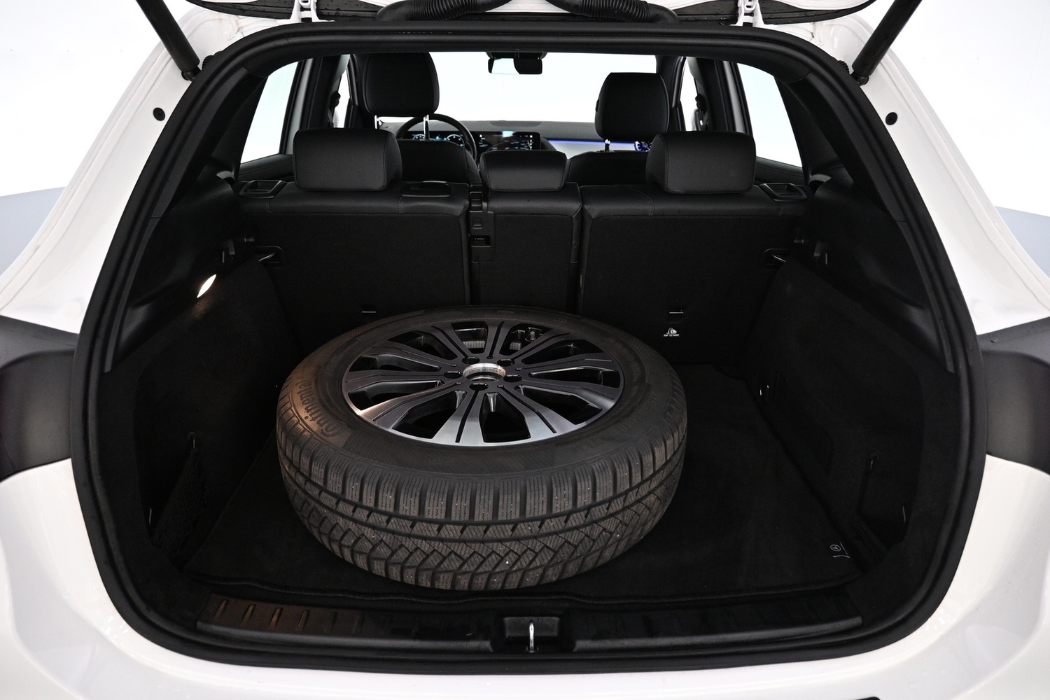 Mercedes-Benz EQA vaihtoauto