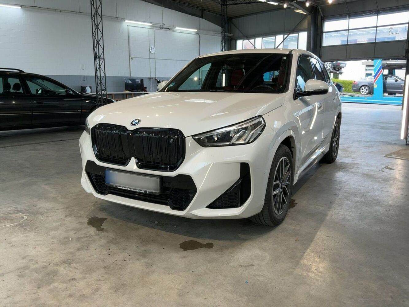 BMW iX1 vaihtoauto