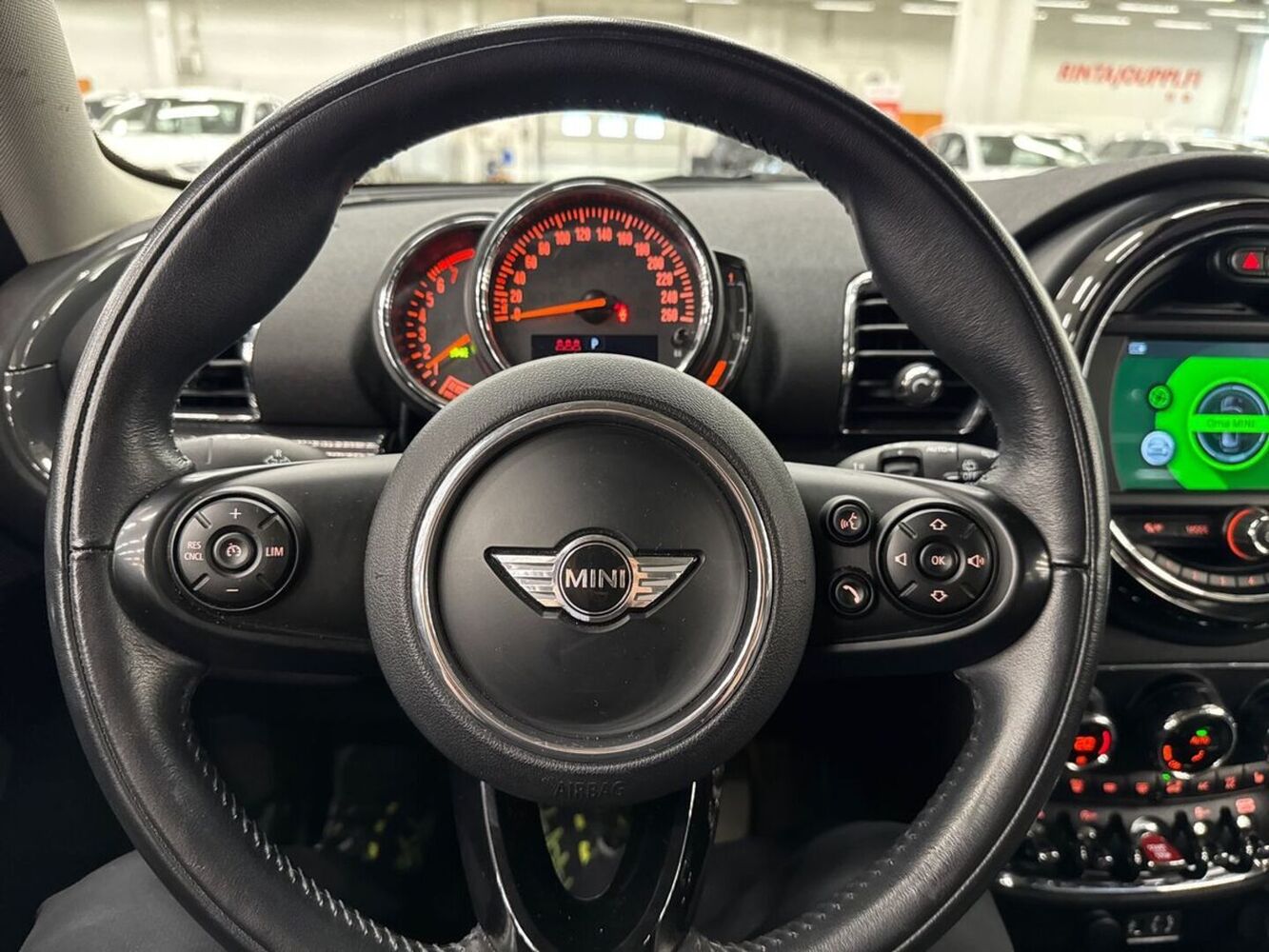 Mini Clubman vaihtoauto