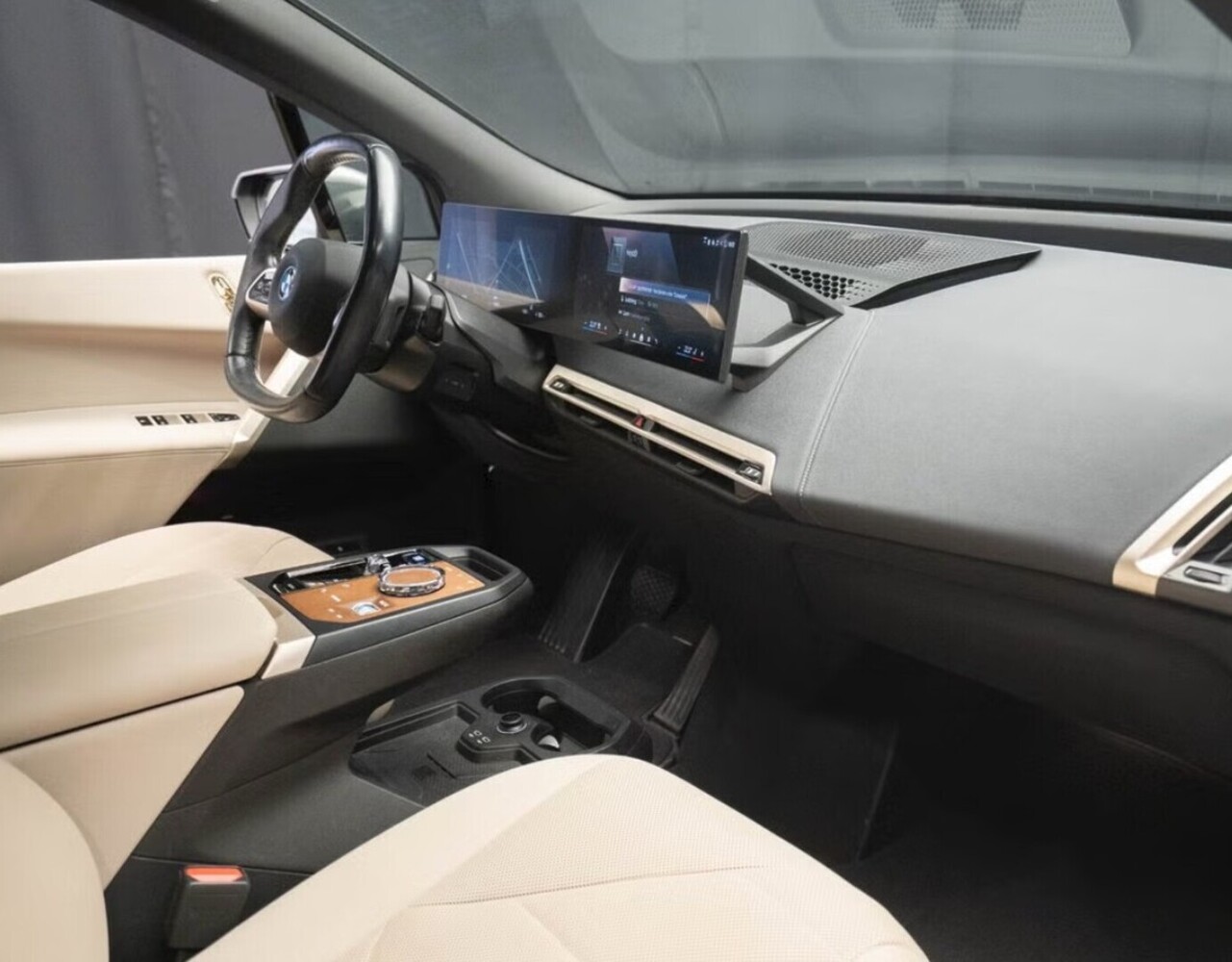 BMW iX vaihtoauto