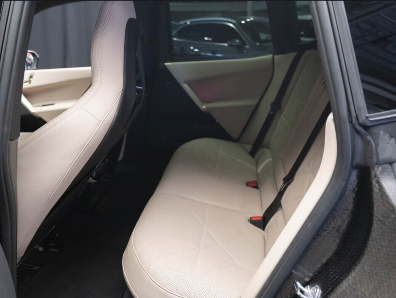 BMW iX vaihtoauto